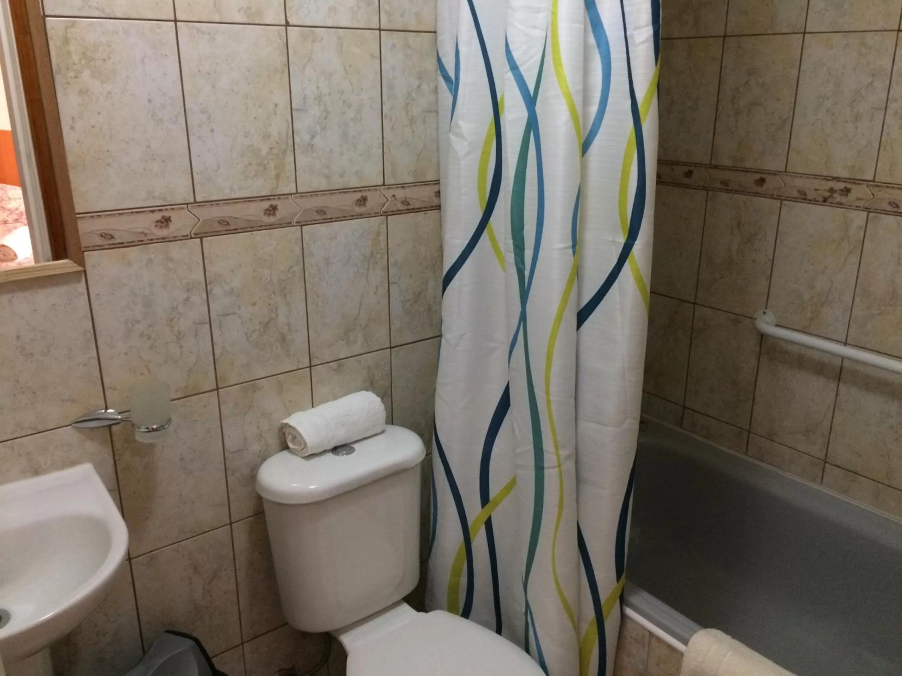 Shower, Bathroom in Hostal La Base