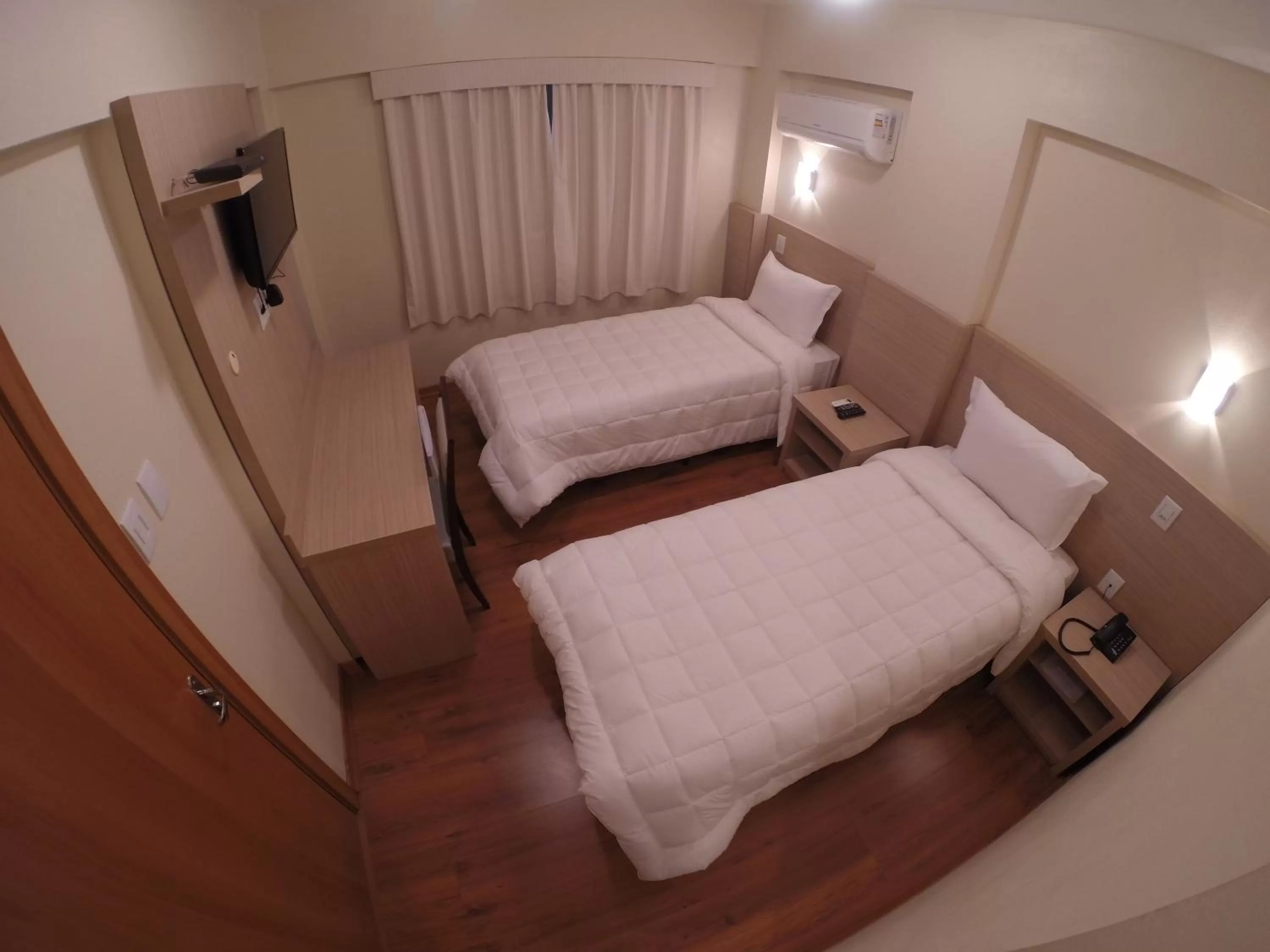 Photo of the whole room, Bed in Hotel Almanara