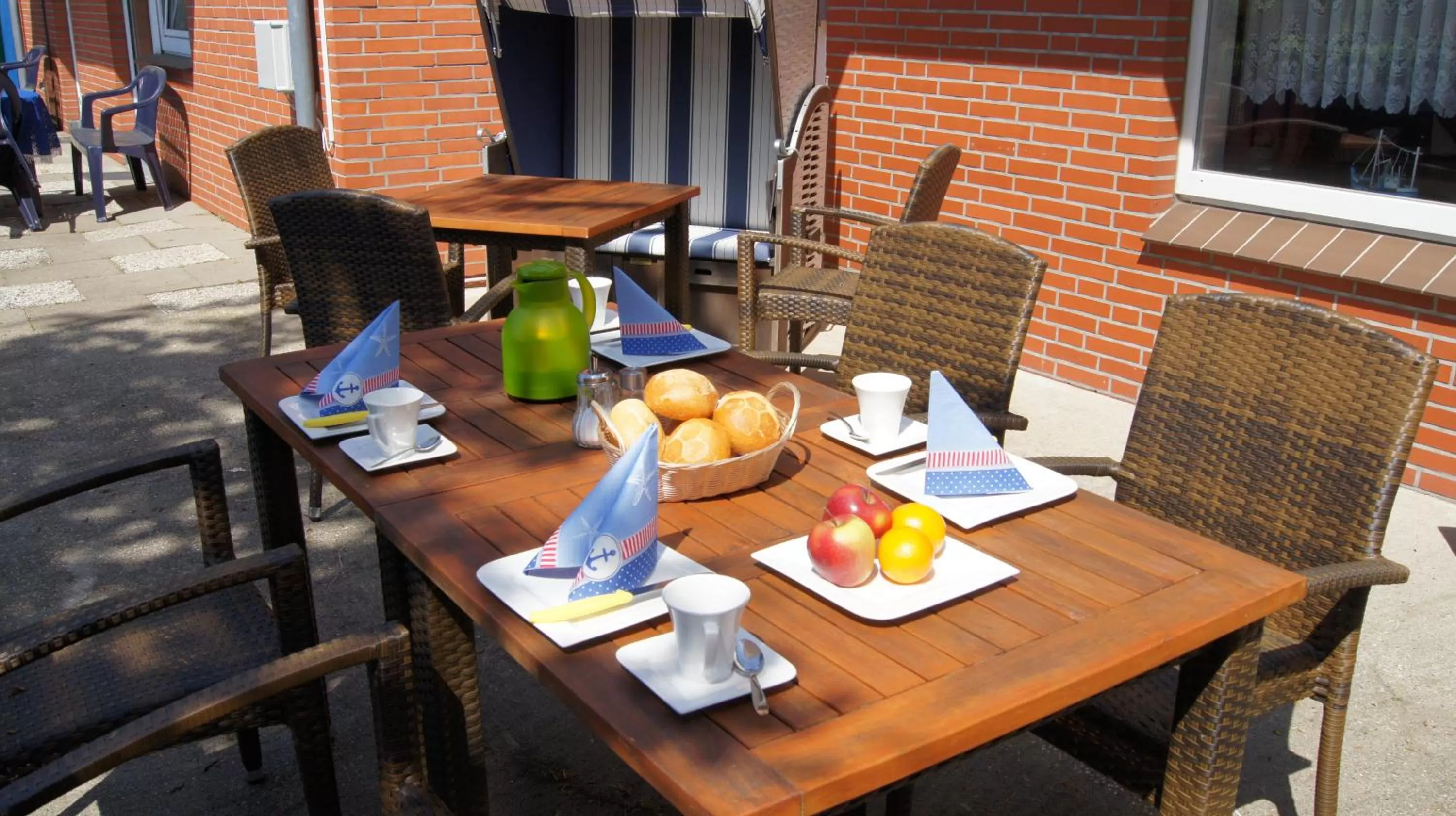 Restaurant/places to eat in Hotel Dorfkrug Büsum