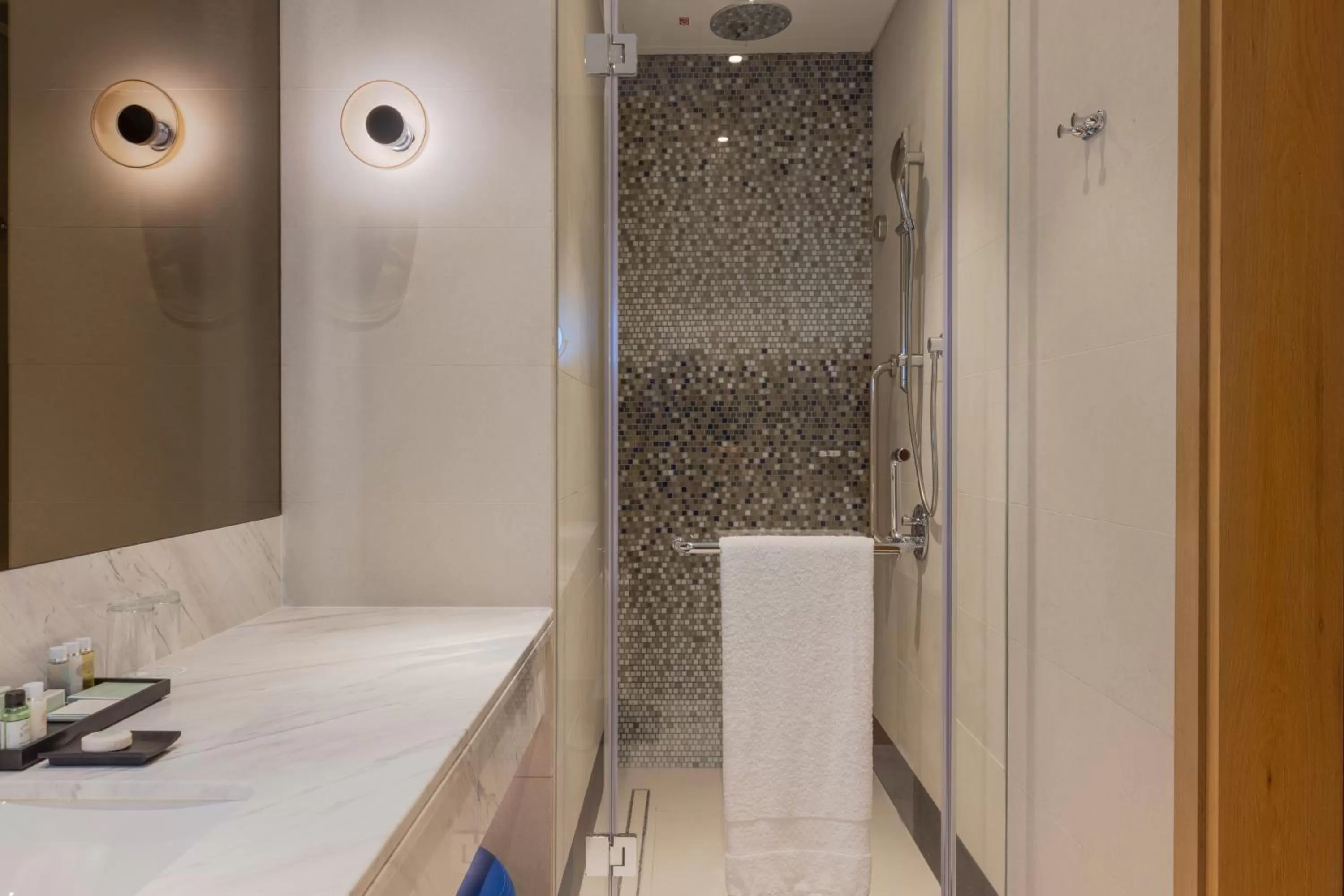 Bathroom in Embassy Suites By Hilton Doha Old Town