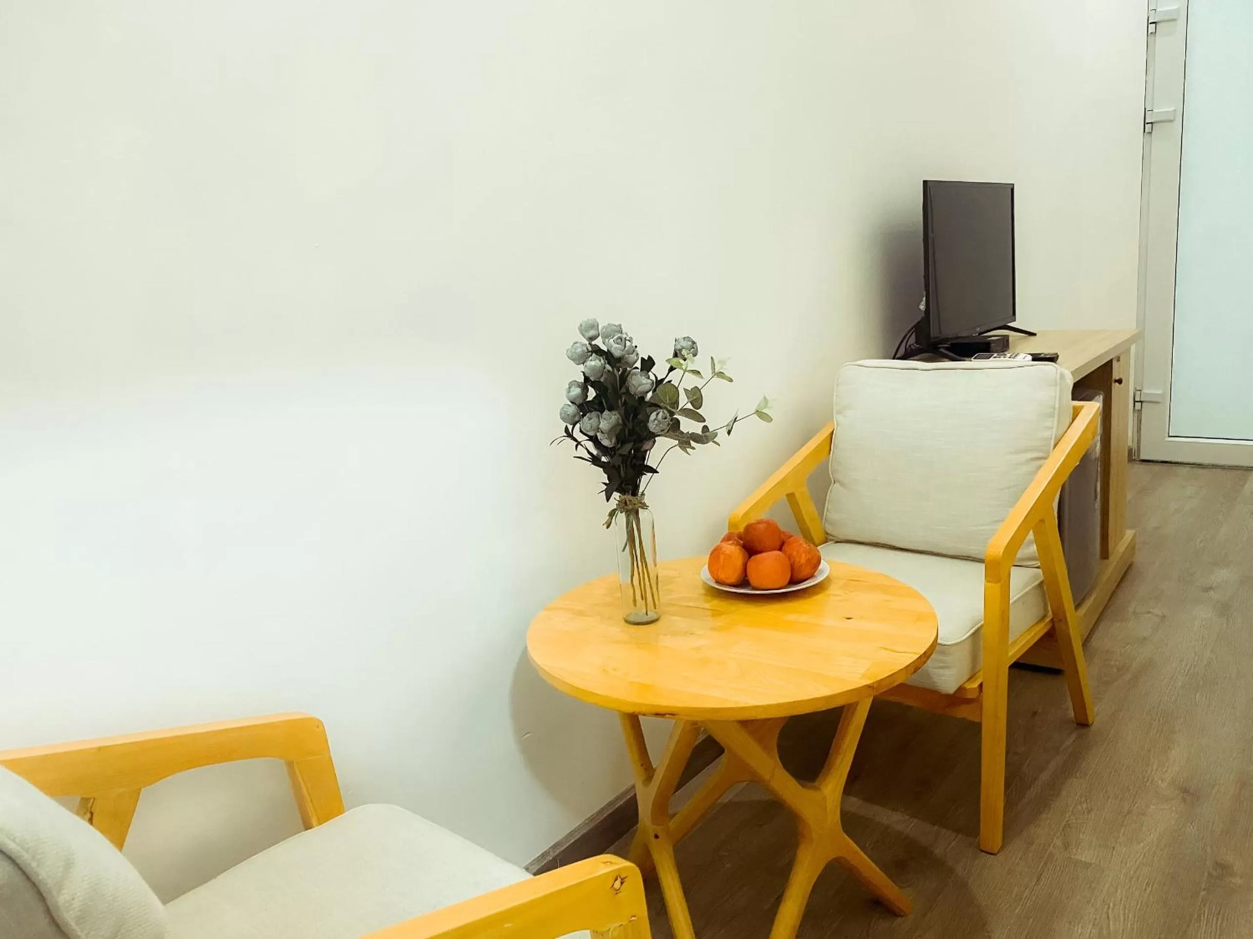 TV/Entertainment Center in D'Villa Hotel - Homestay