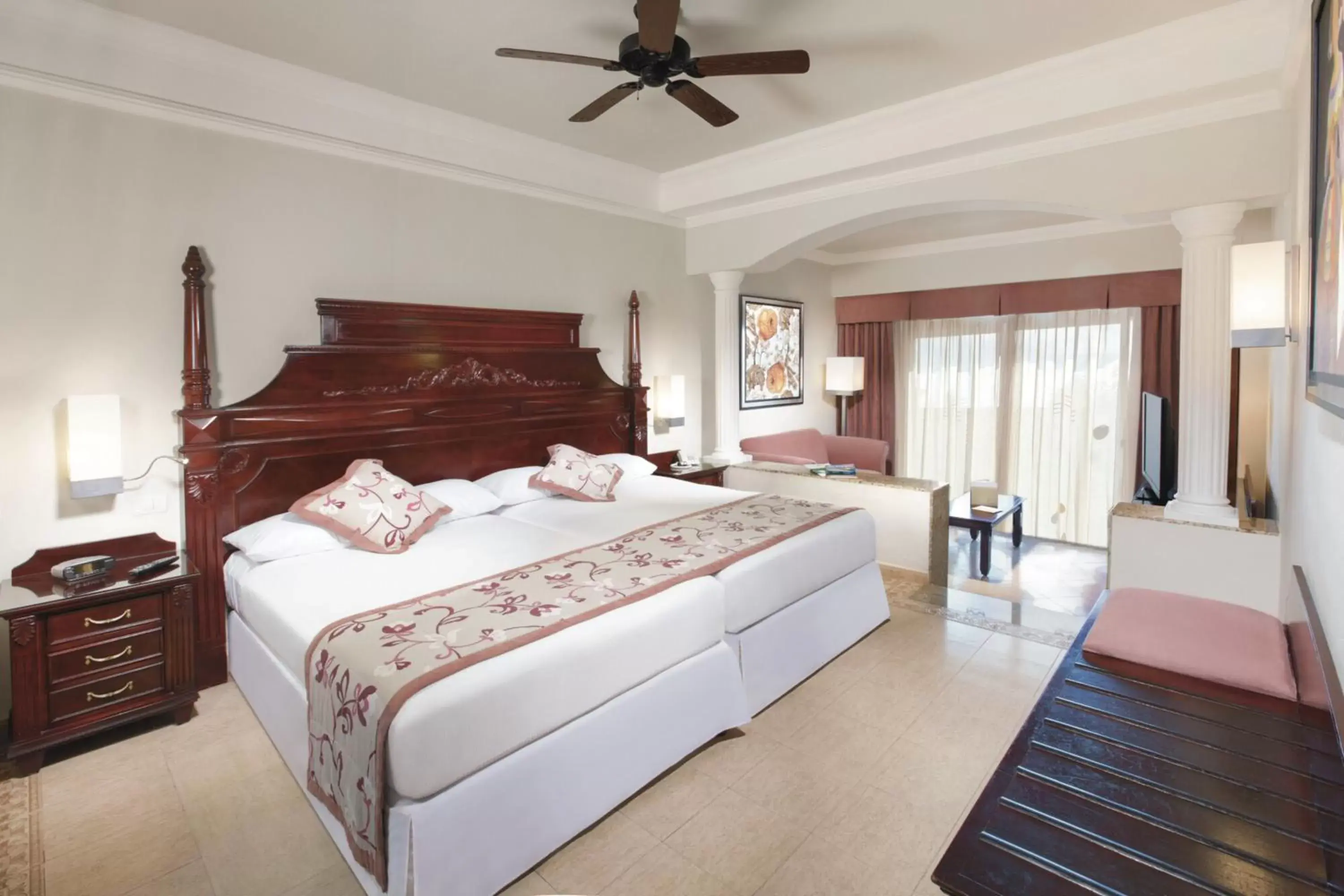 Junior Suite in Riu Palace Las Americas - All Inclusive - Adults Only Junior Suite in Riu Palace Las Americas - All Inclusive - Adults Only