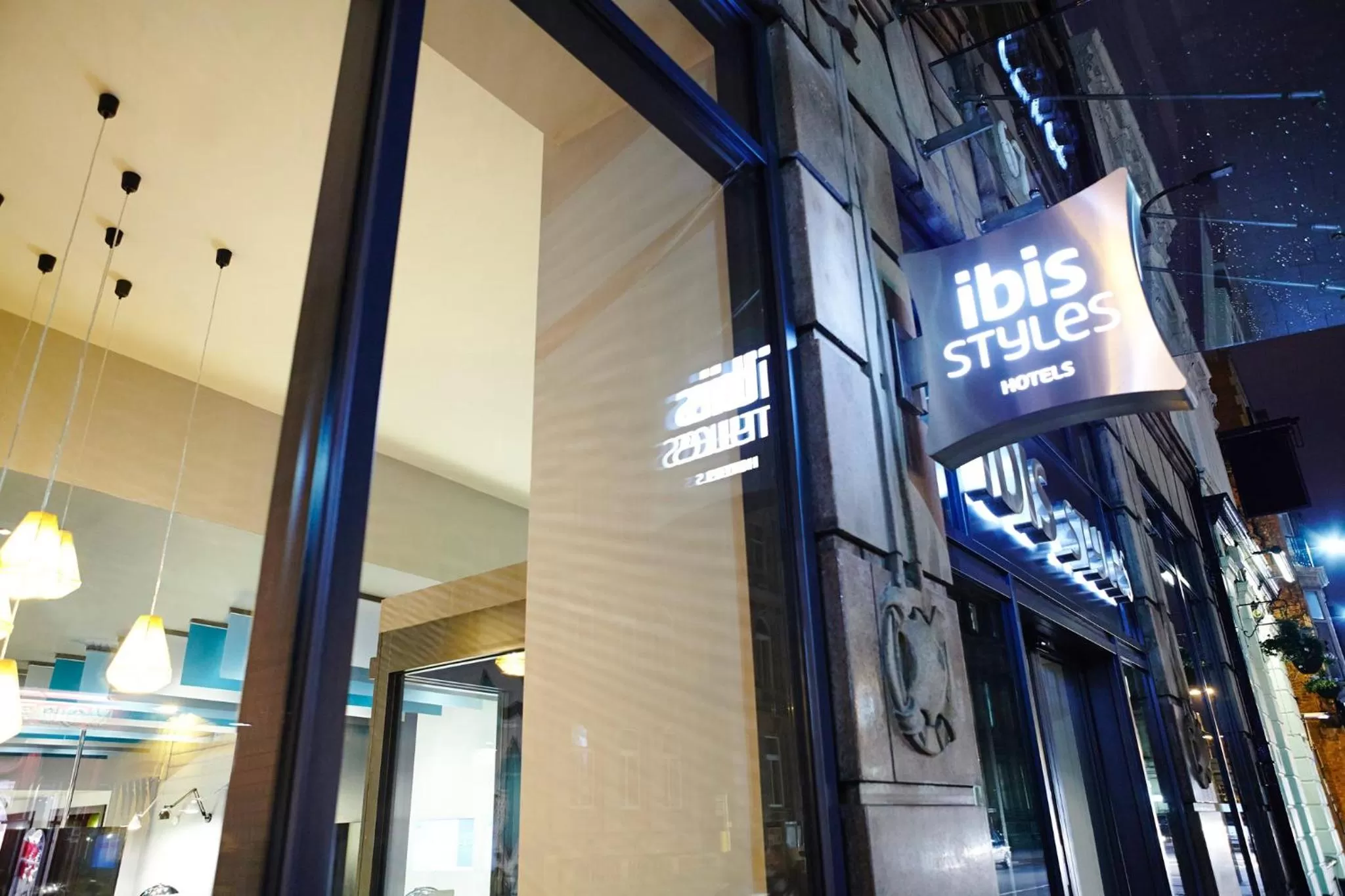 Facade/entrance in Ibis Styles Liverpool Centre Dale Street - Cavern Quarter