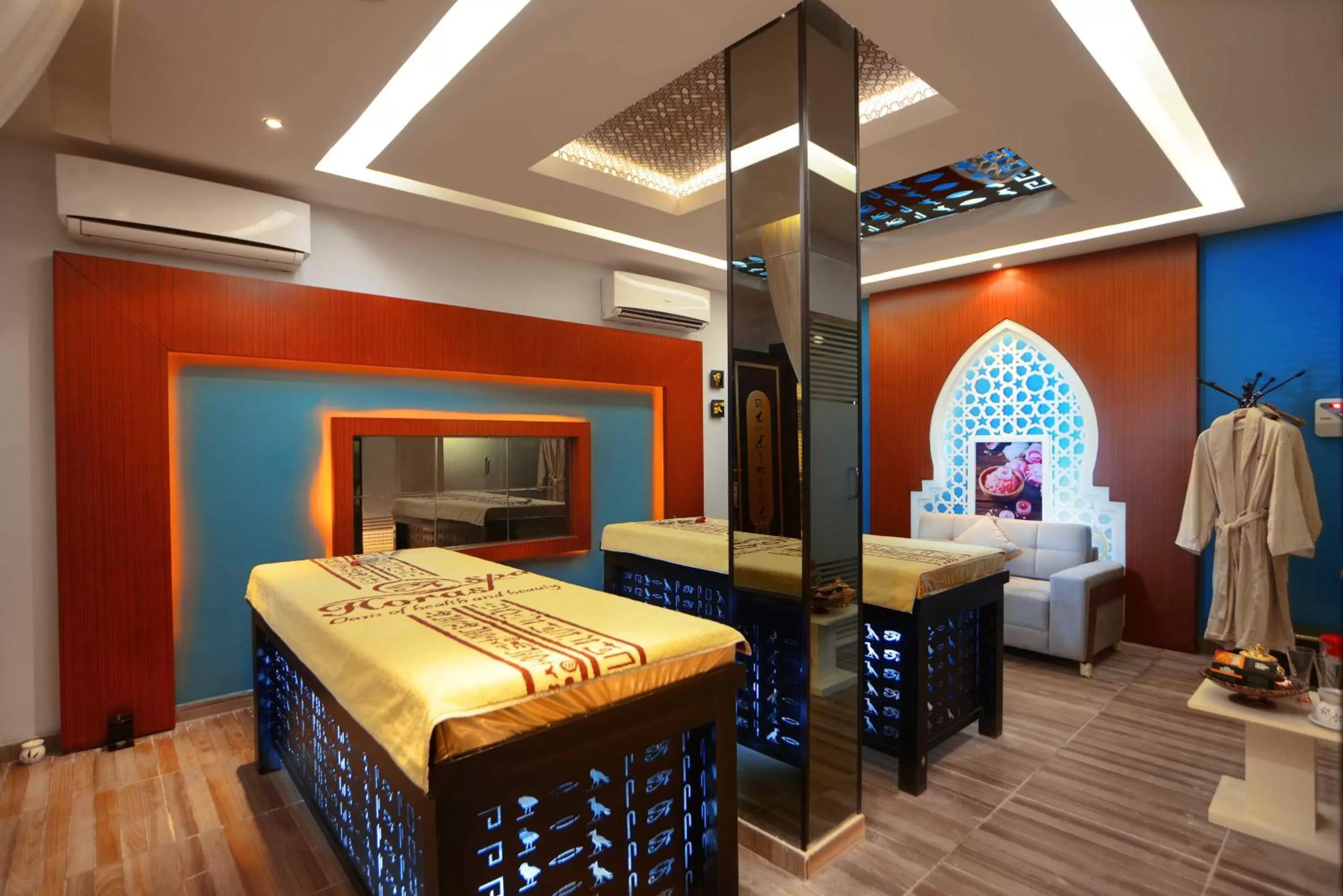 Massage, Bed in Pickalbatros Aqua Park Resort - Hurghada
