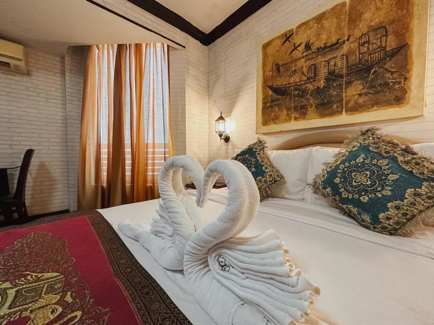 Bed in Hotel De Khuvieng