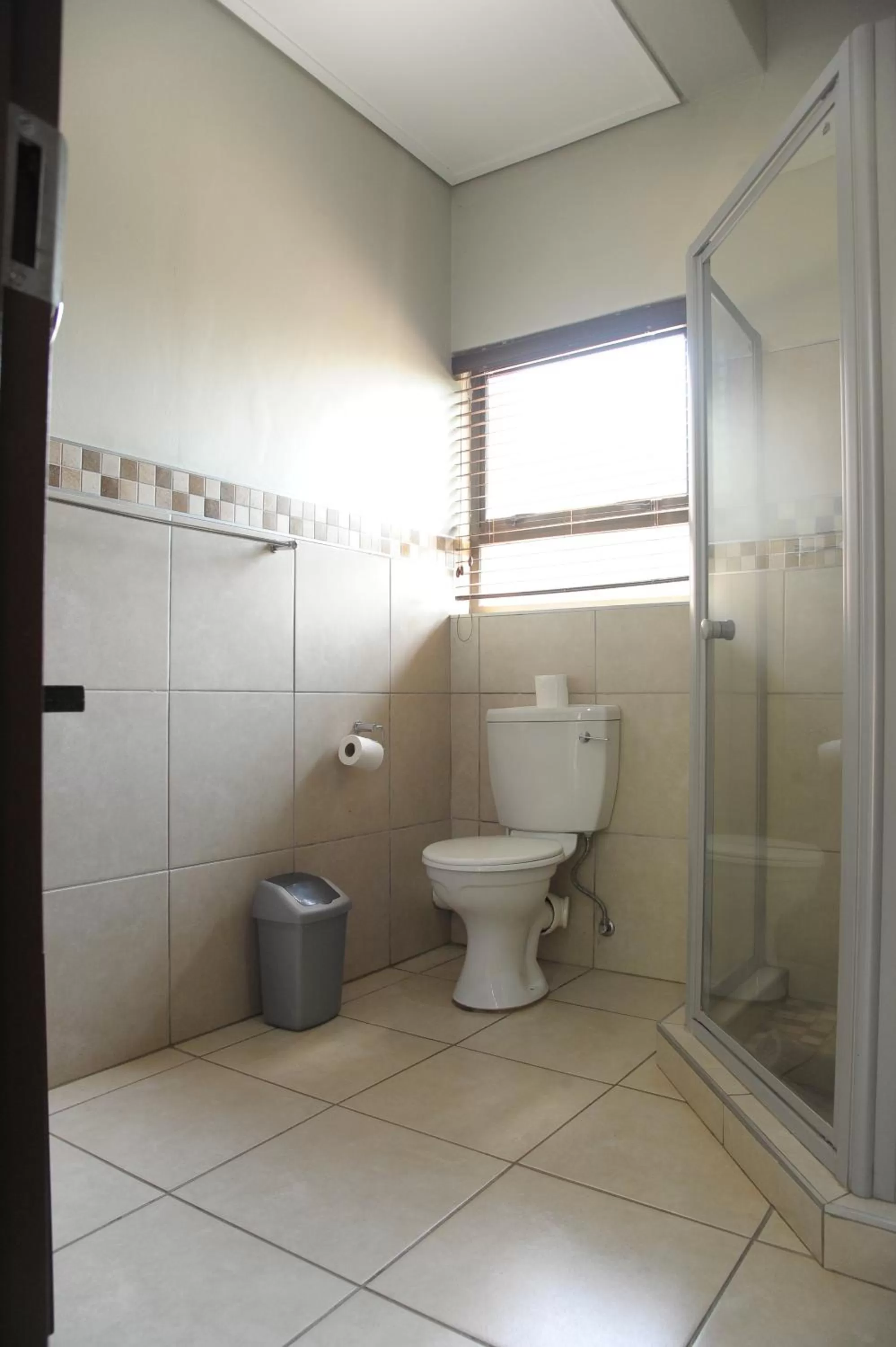 Bathroom in ATKV Buffelspoort