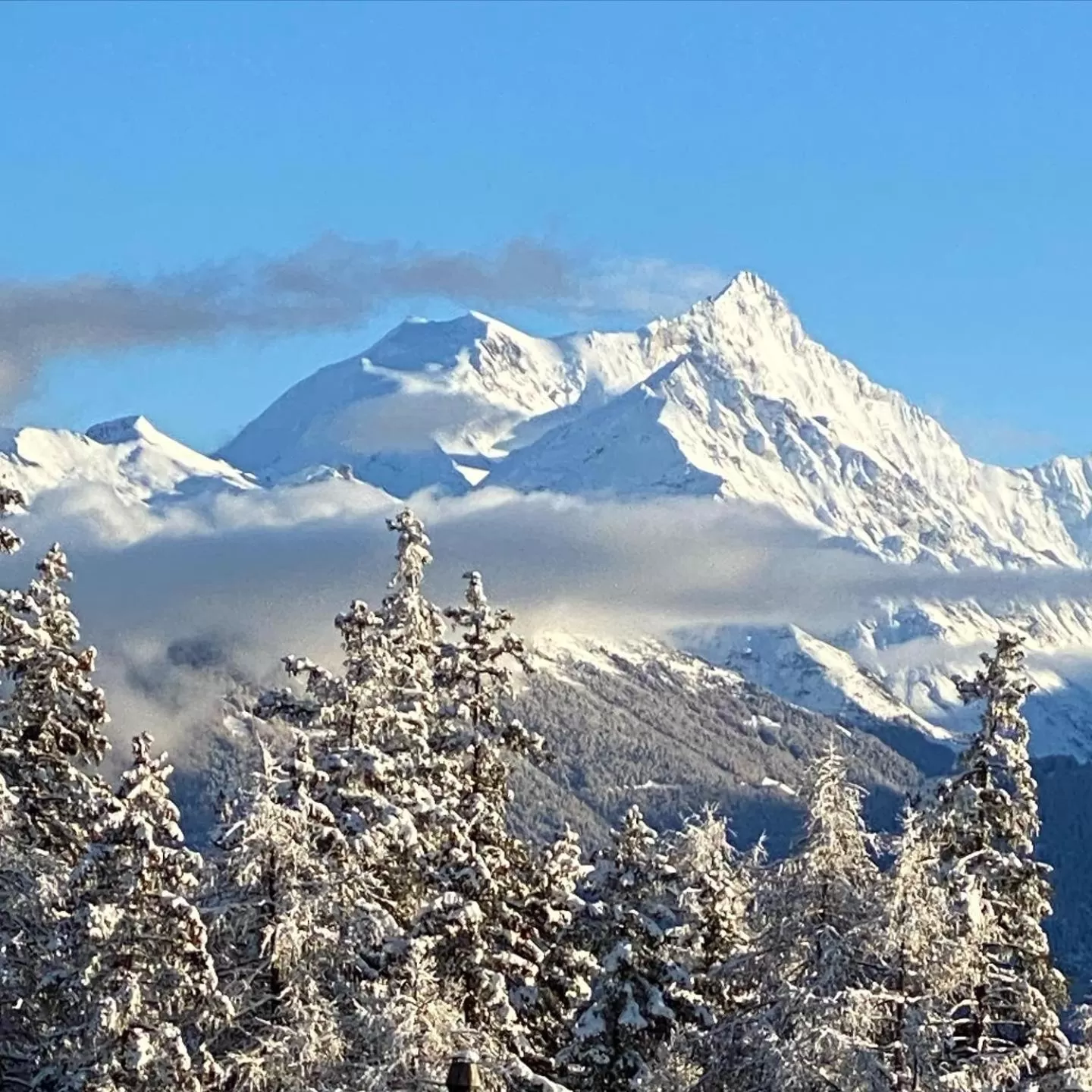 Property building in Hotel Ad'Eldorado