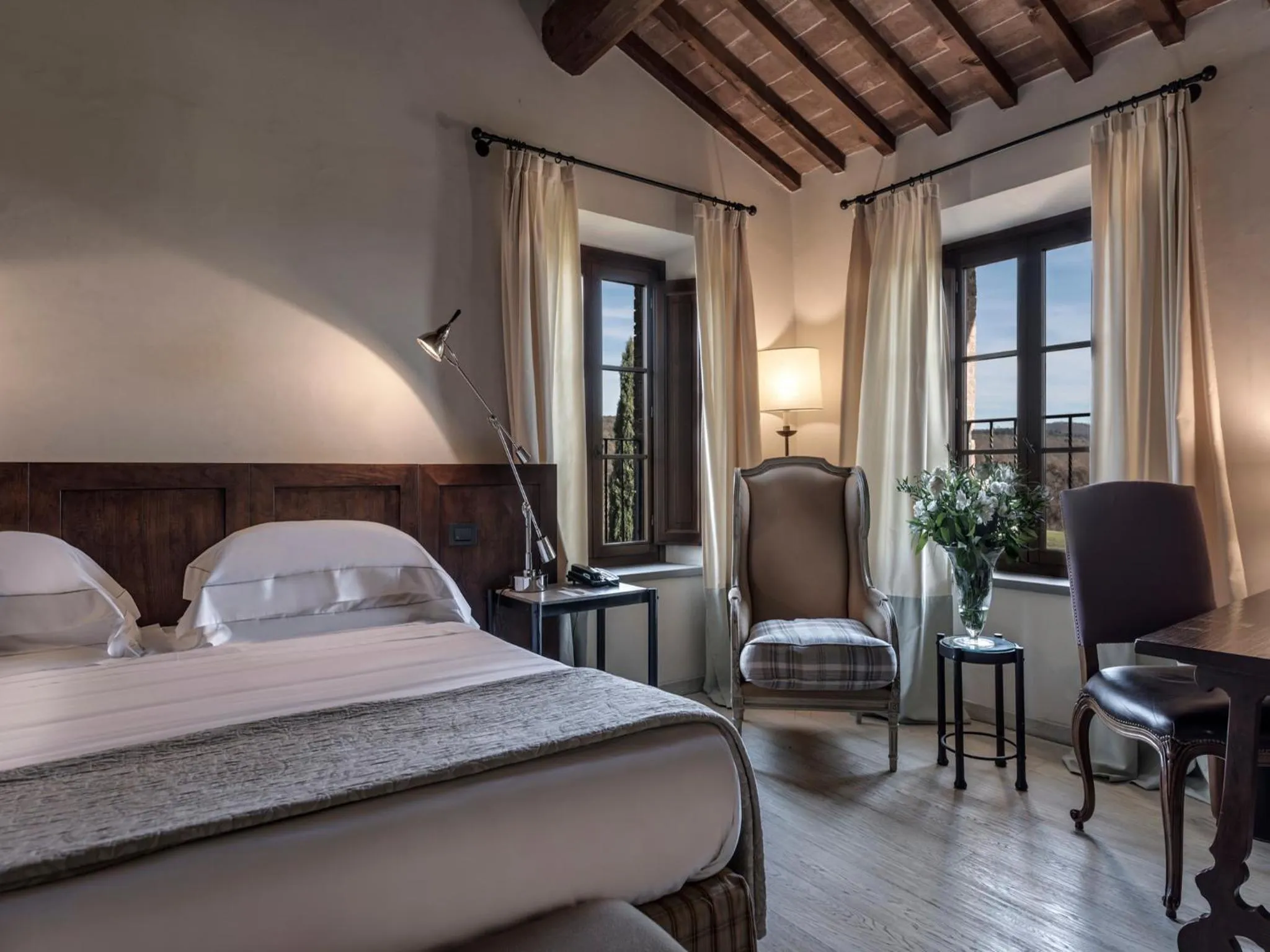 Photo of the whole room, Bed in Castel Monastero - The Leading Hotels of the World