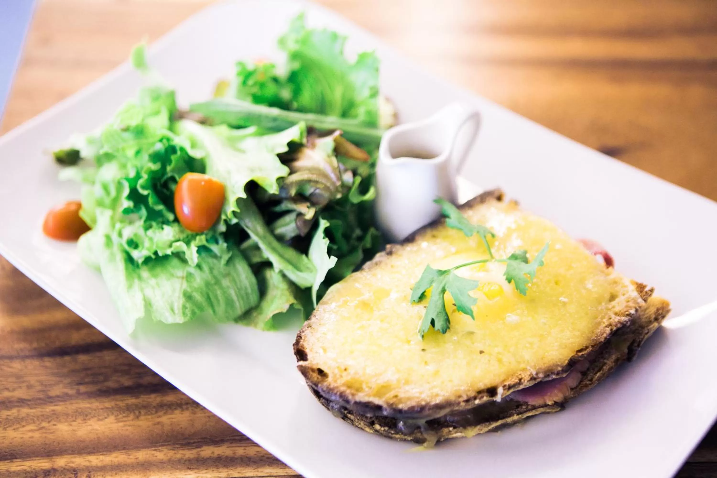 Lunch in White Mansion 白色公馆