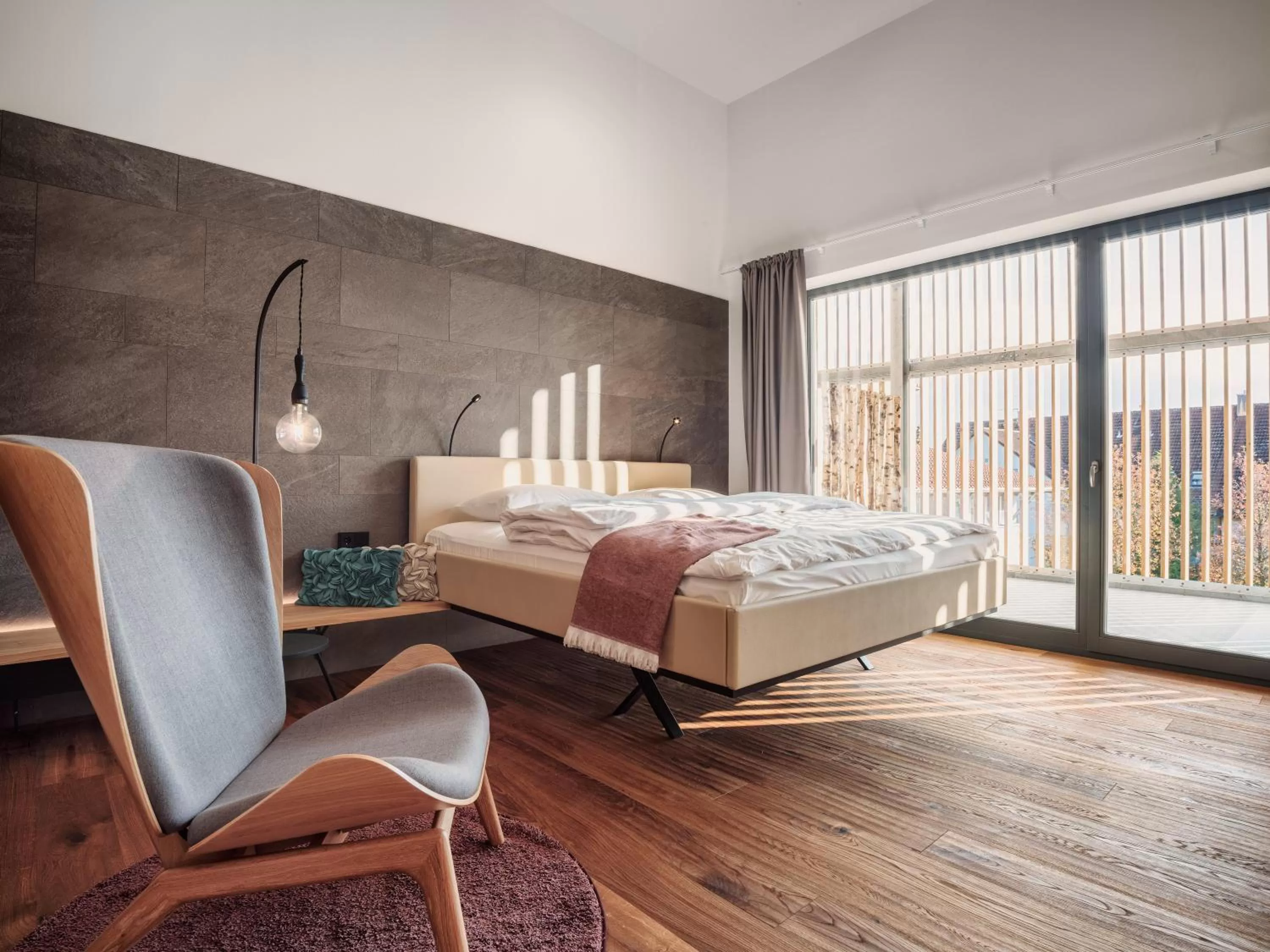 Seating area, Bed in Romantik Hotel Hirschen