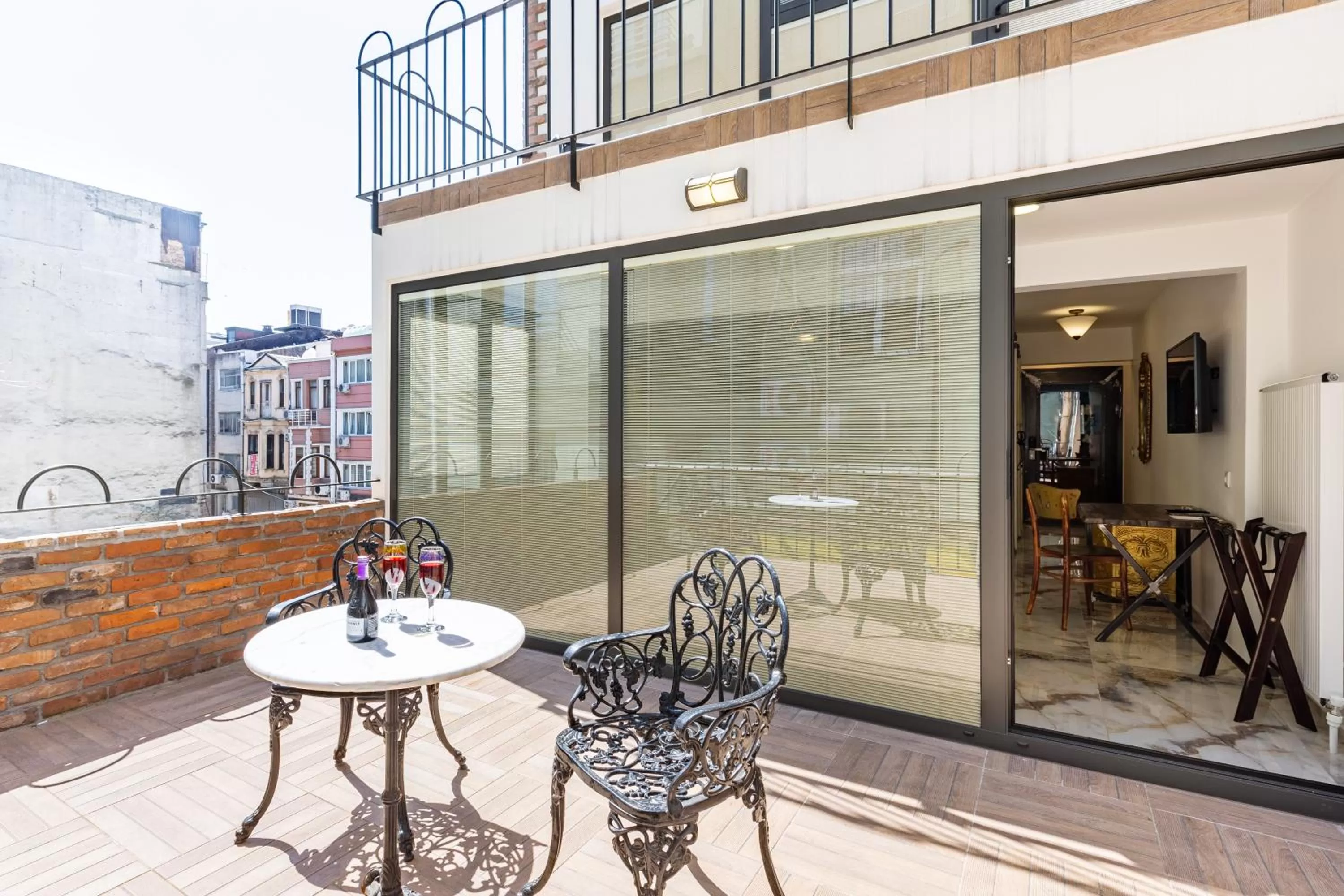 Balcony/Terrace in Villa Pera Suite Hotel