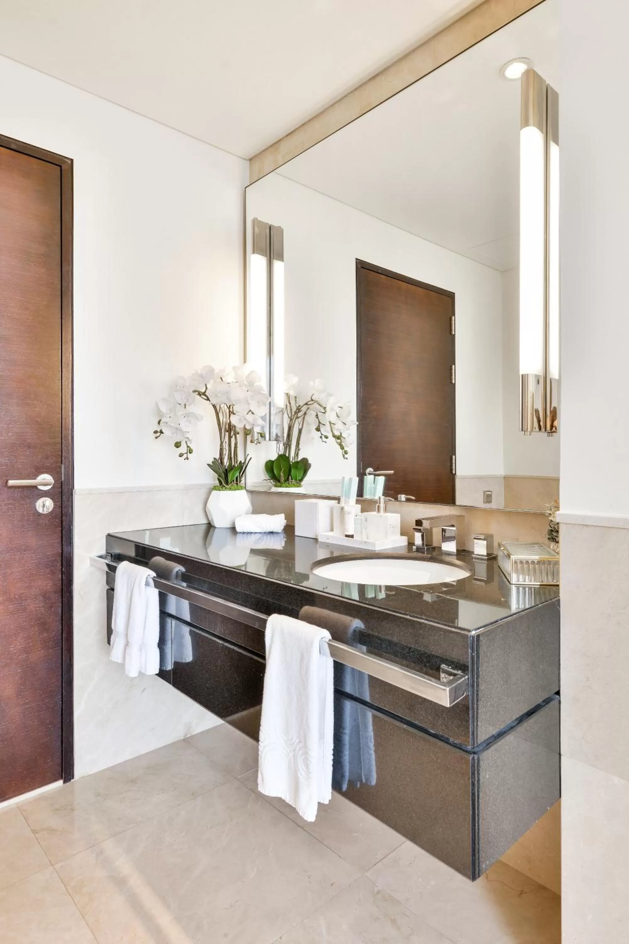 towels in Emaar Residences Dubai Marina by Qstay - formerly Address Dubai Marina