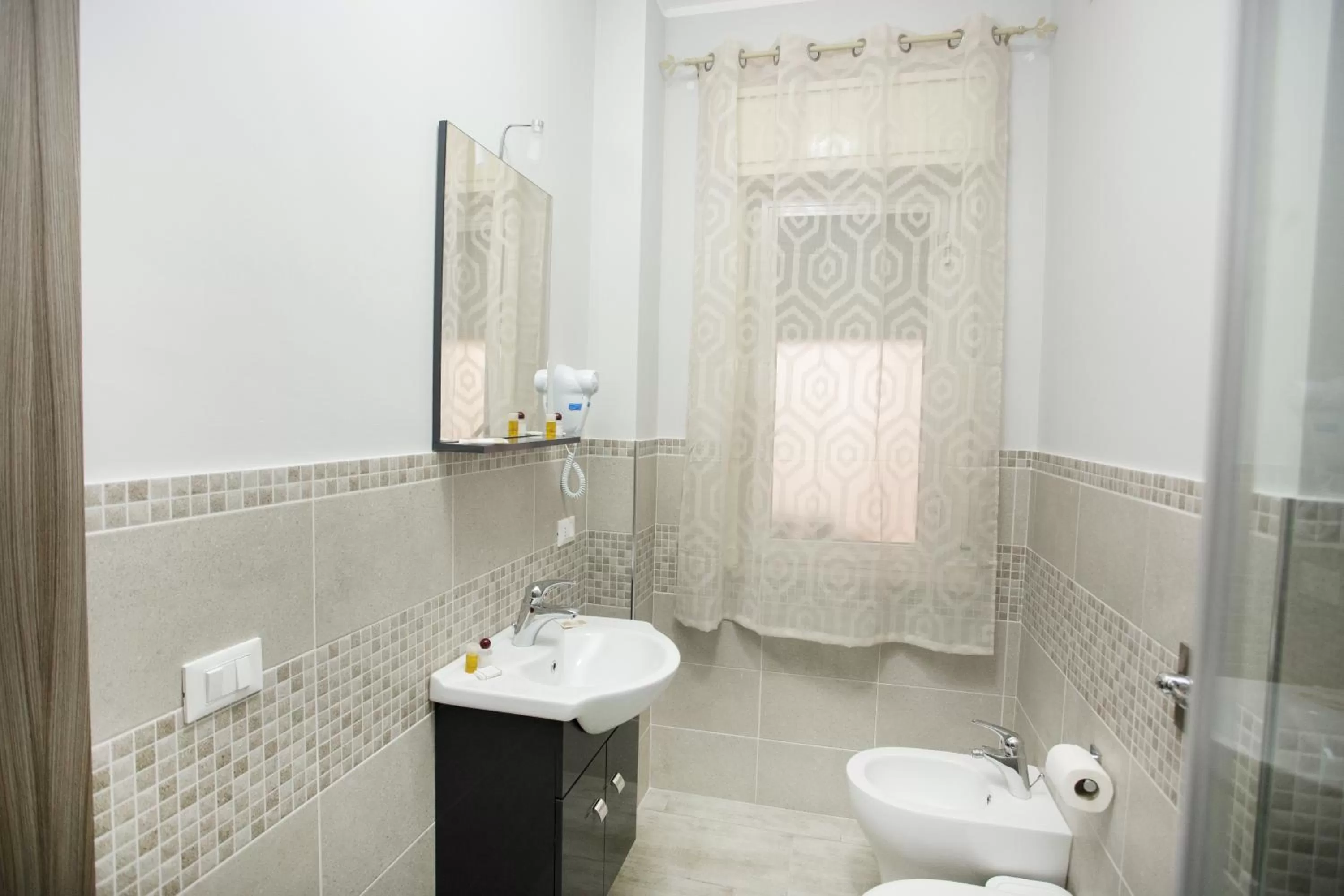 Photo of the whole room in B&B Palermo Sole & Cultura