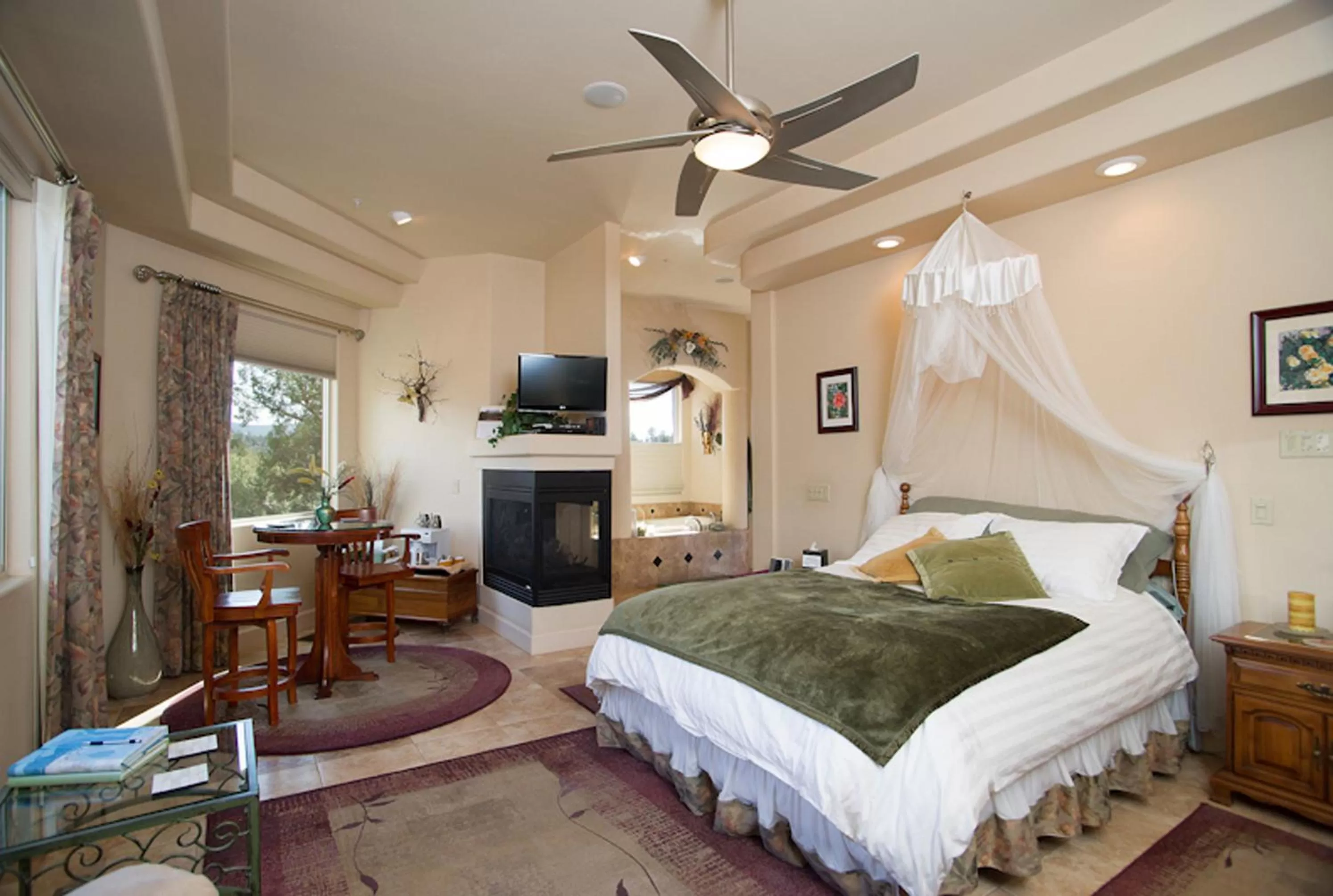 Bed in Sedona Cathedral Hideaway LLC