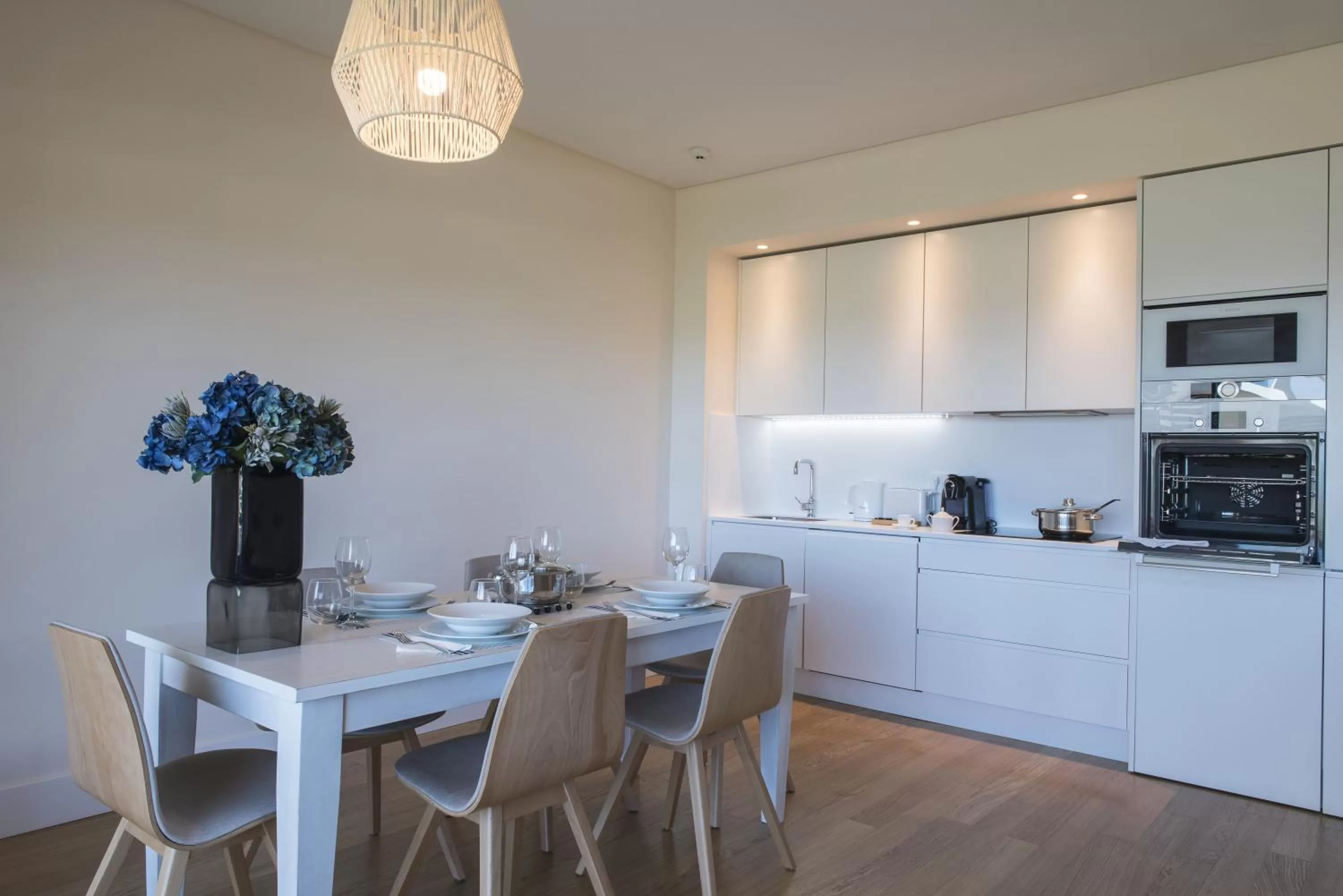 Kitchen or kitchenette in Praia do Sal Resort and SPA