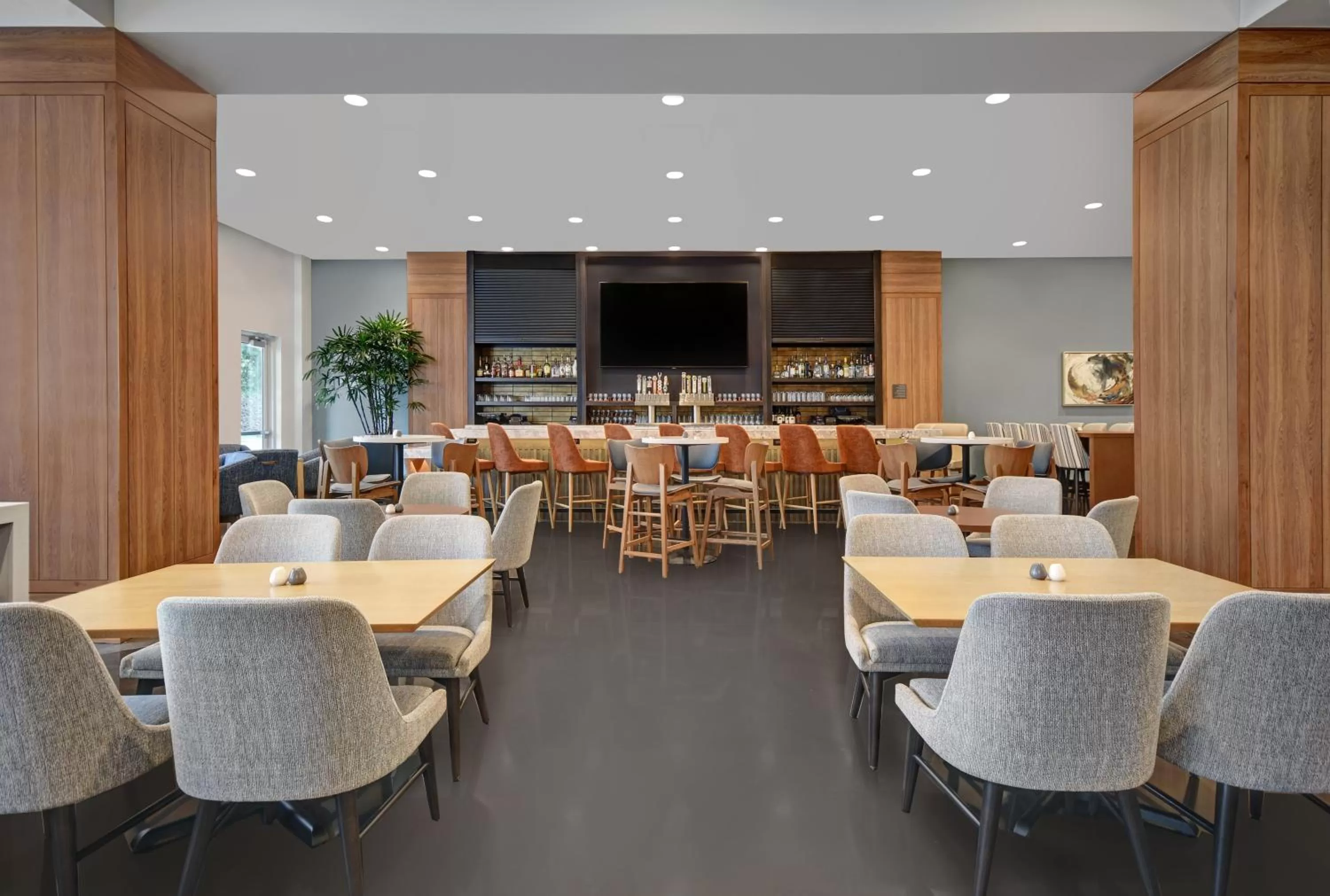 Lounge or bar in Staybridge Suites - Houston - Galleria Area by IHG
