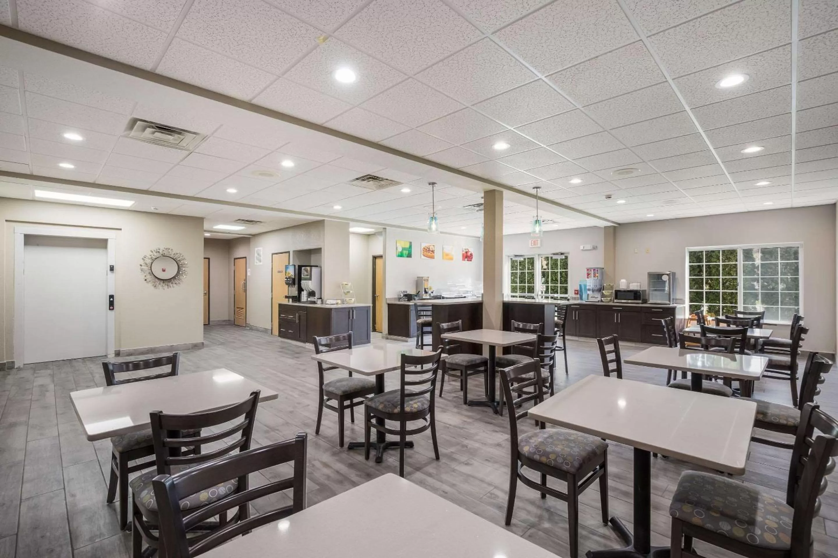 Restaurant/places to eat in Quality Inn & Suites Lodi I-90