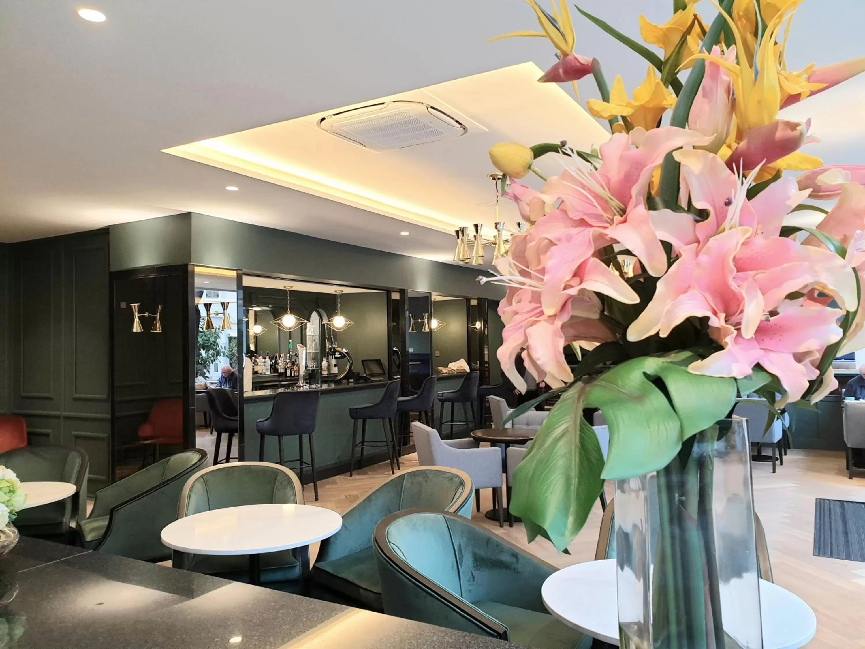 Lounge or bar in The Eliott Hotel