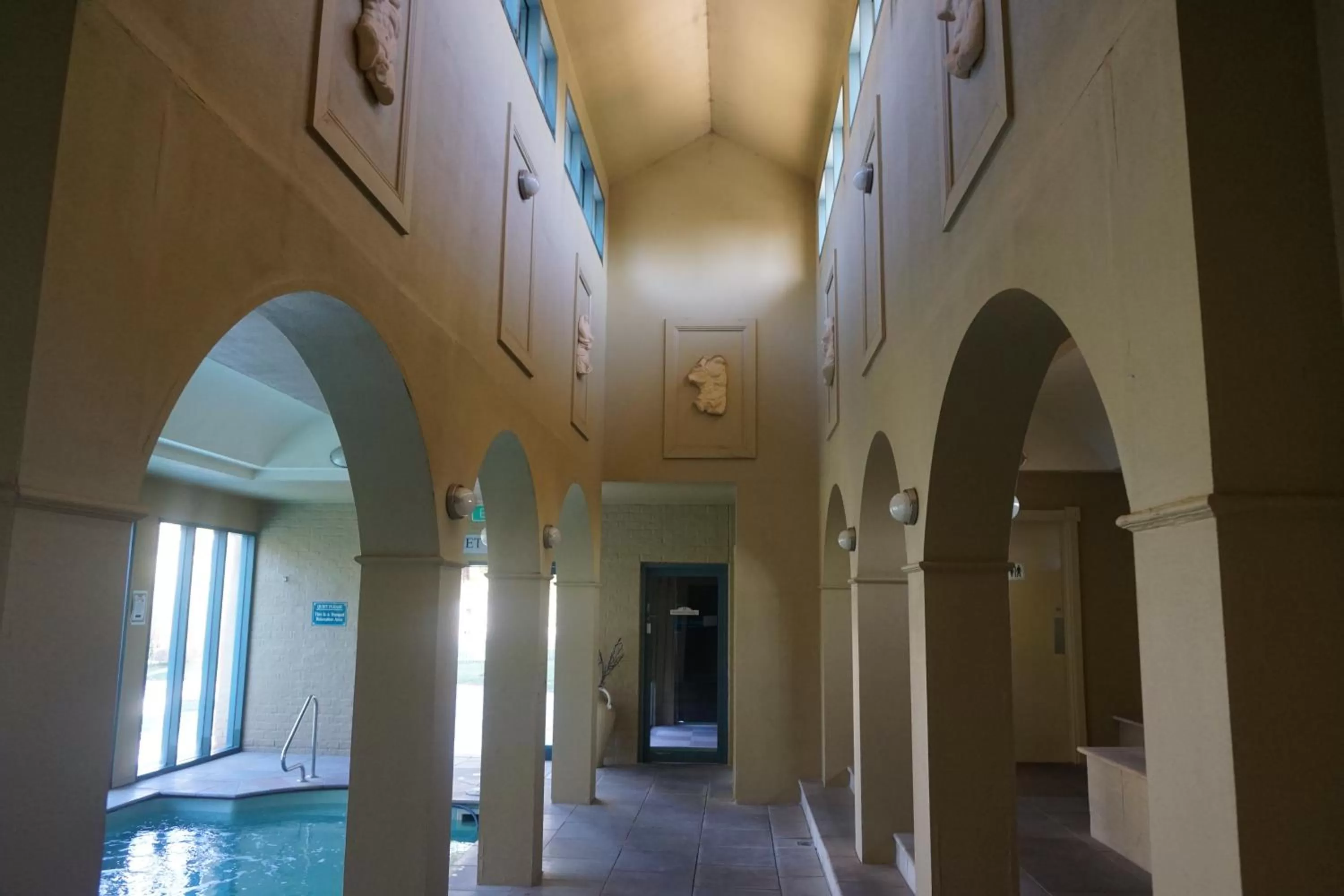 Public Bath in Madison Spa Motel - Adults Only