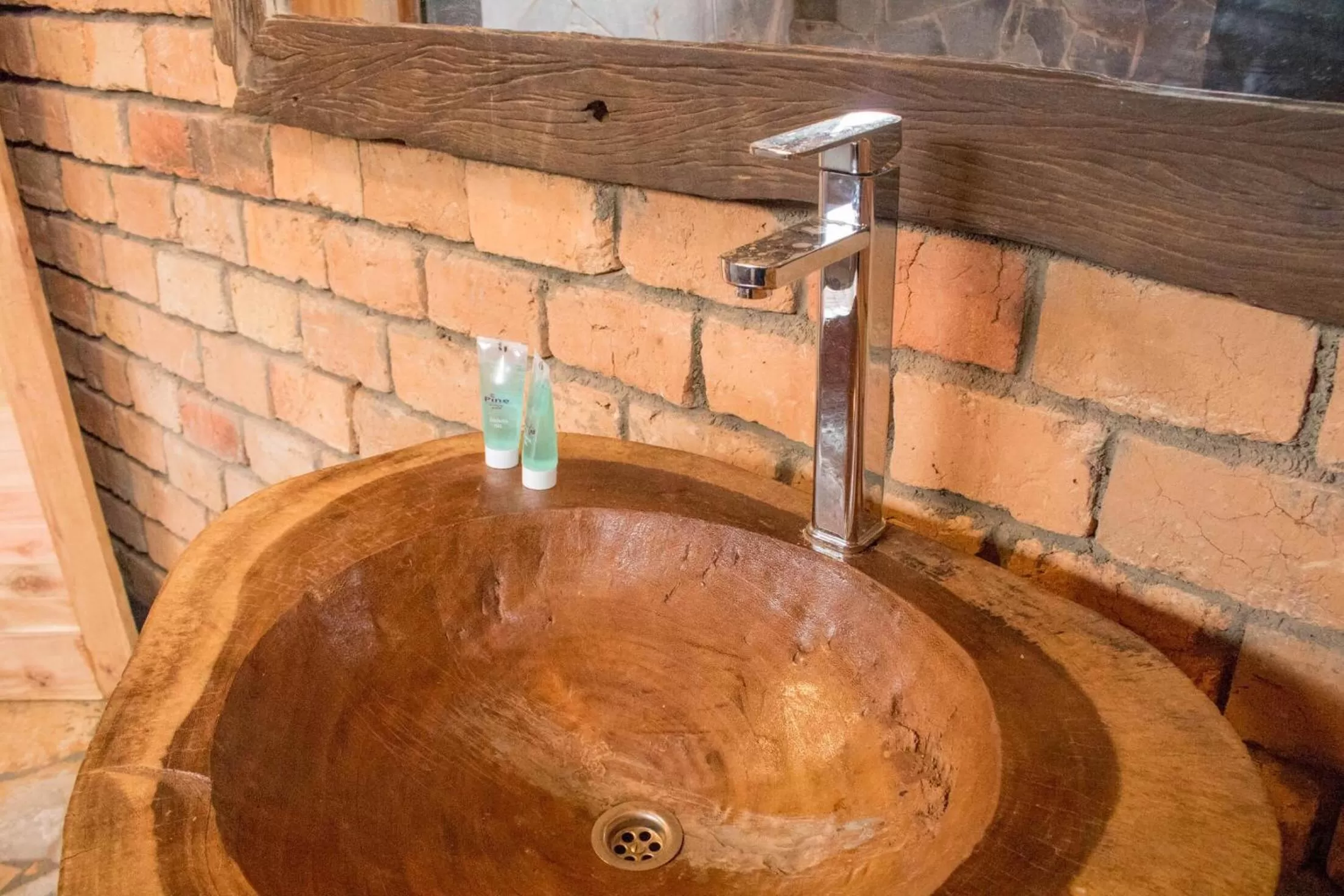 Bathroom in Nile Front Cottages