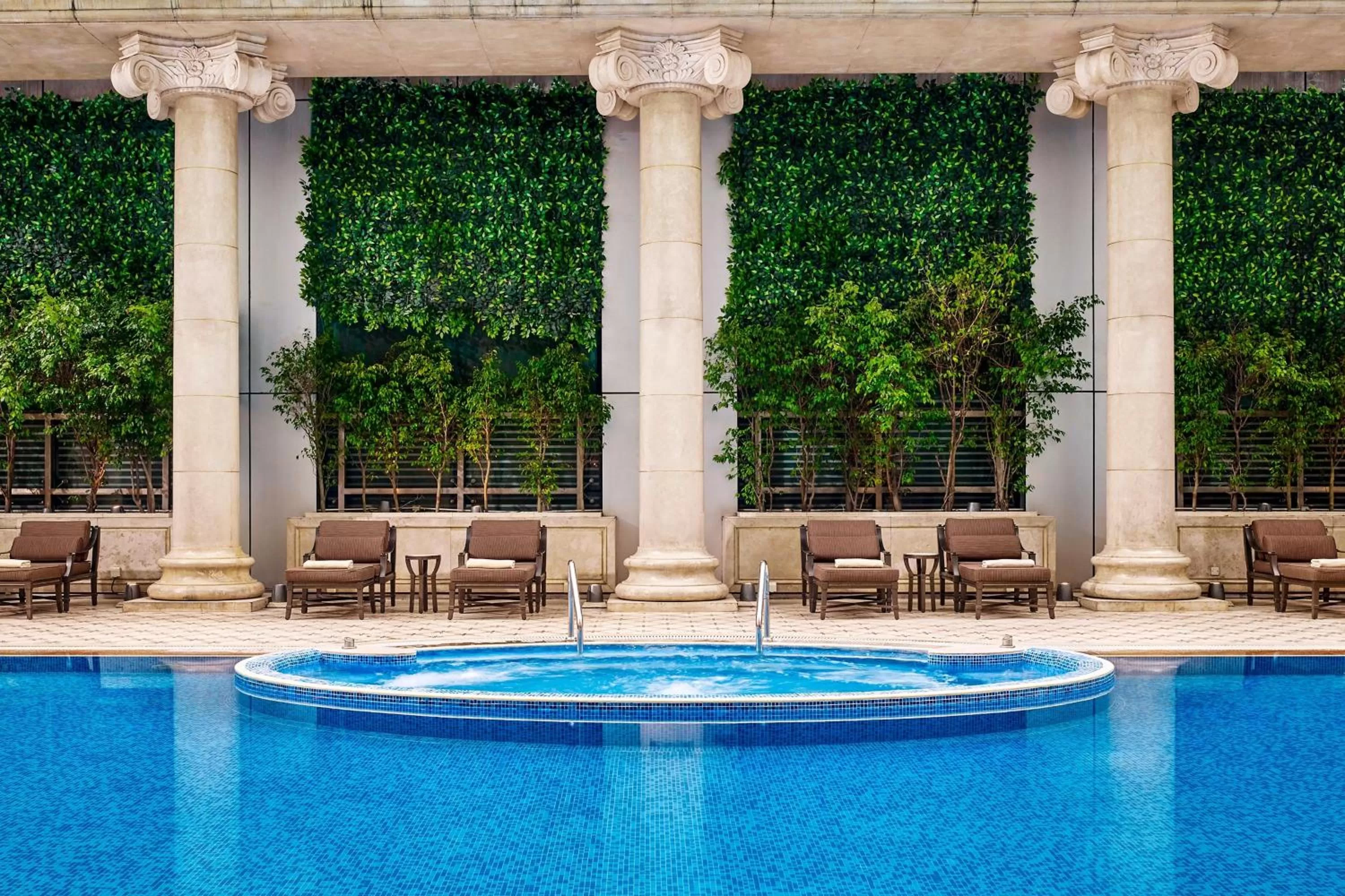 Swimming pool in The Ritz-Carlton, Guangzhou