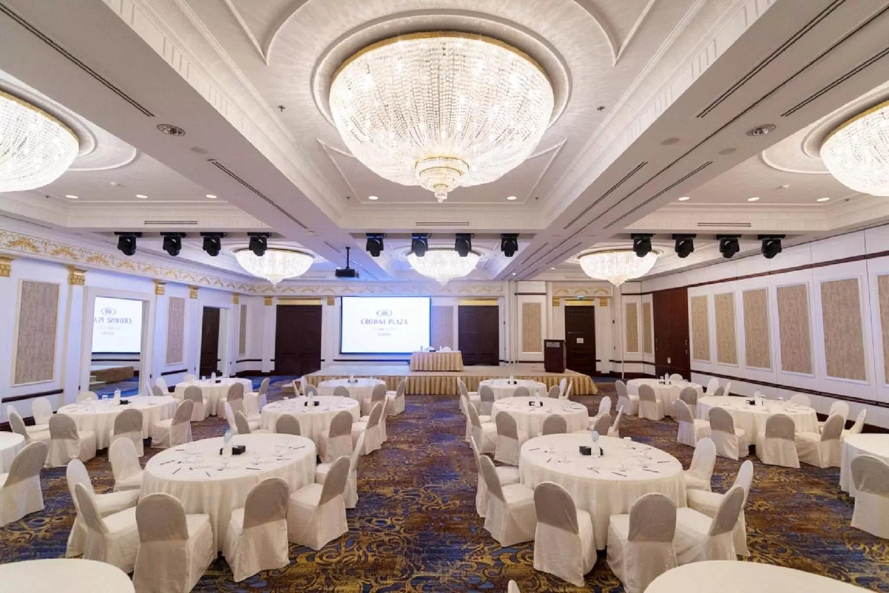 Banquet/Function facilities in Crowne Plaza Jeddah by IHG