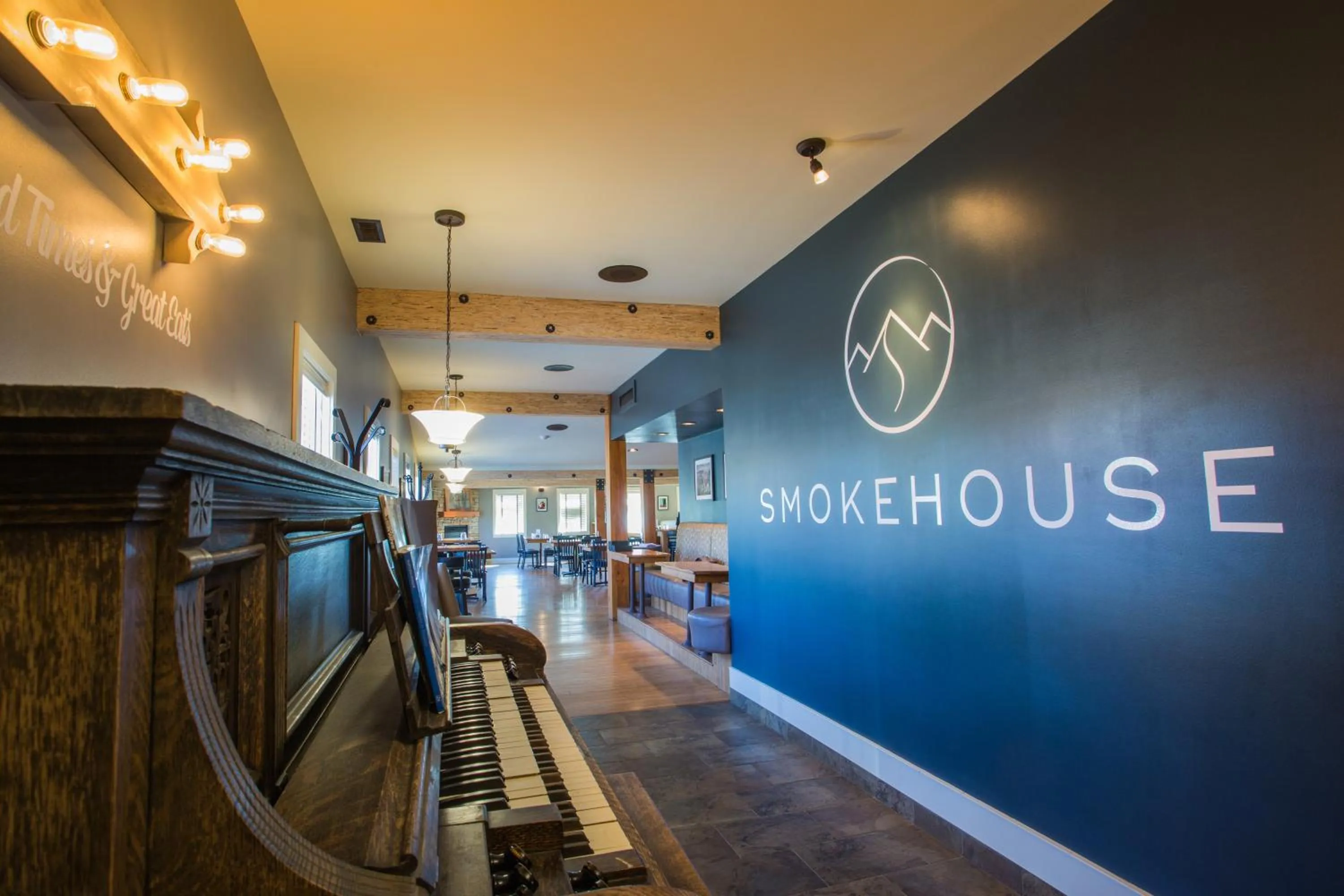 Restaurant/places to eat in Red Tree Lodge