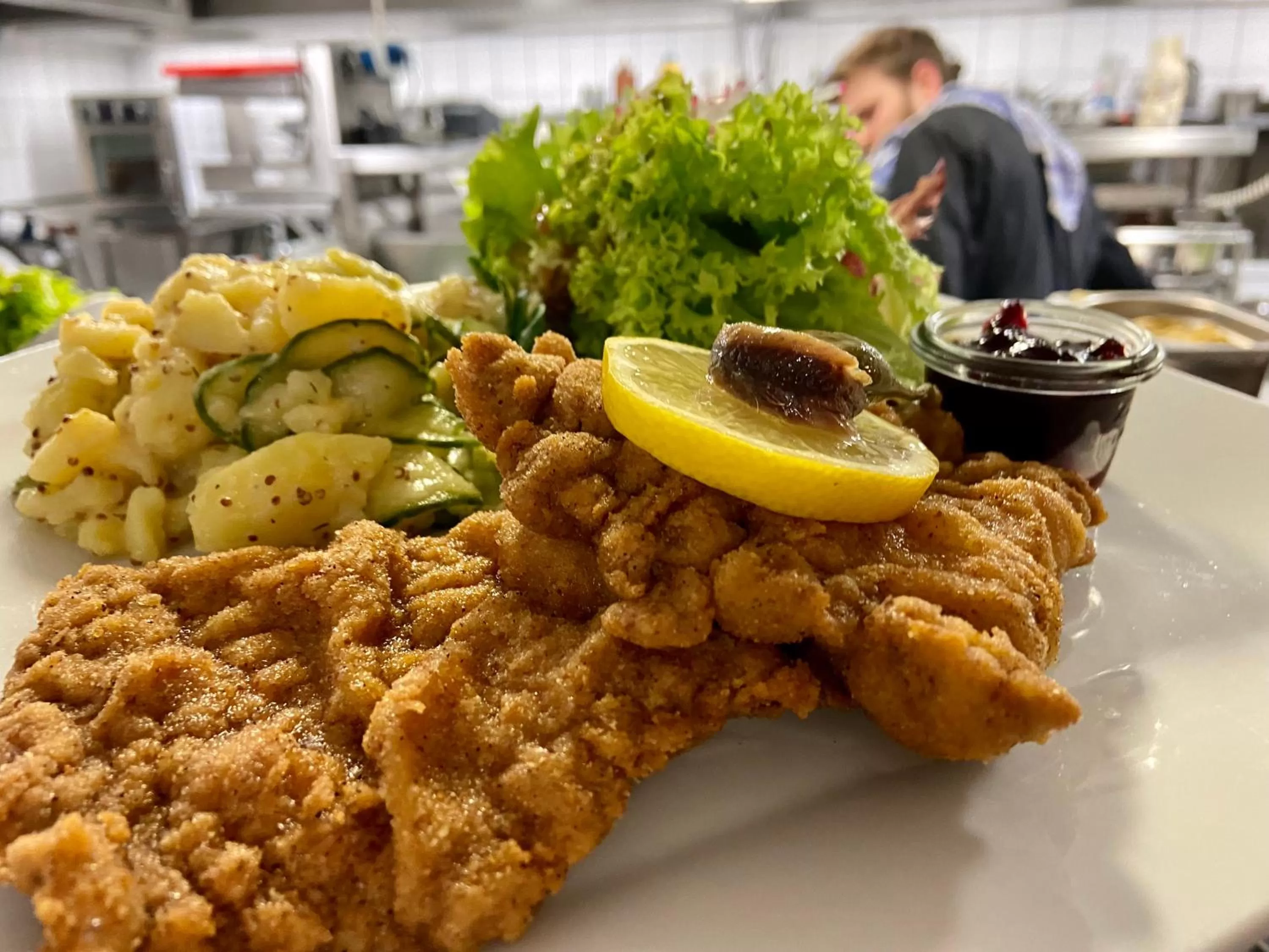 Restaurant/places to eat in Hotel Europa