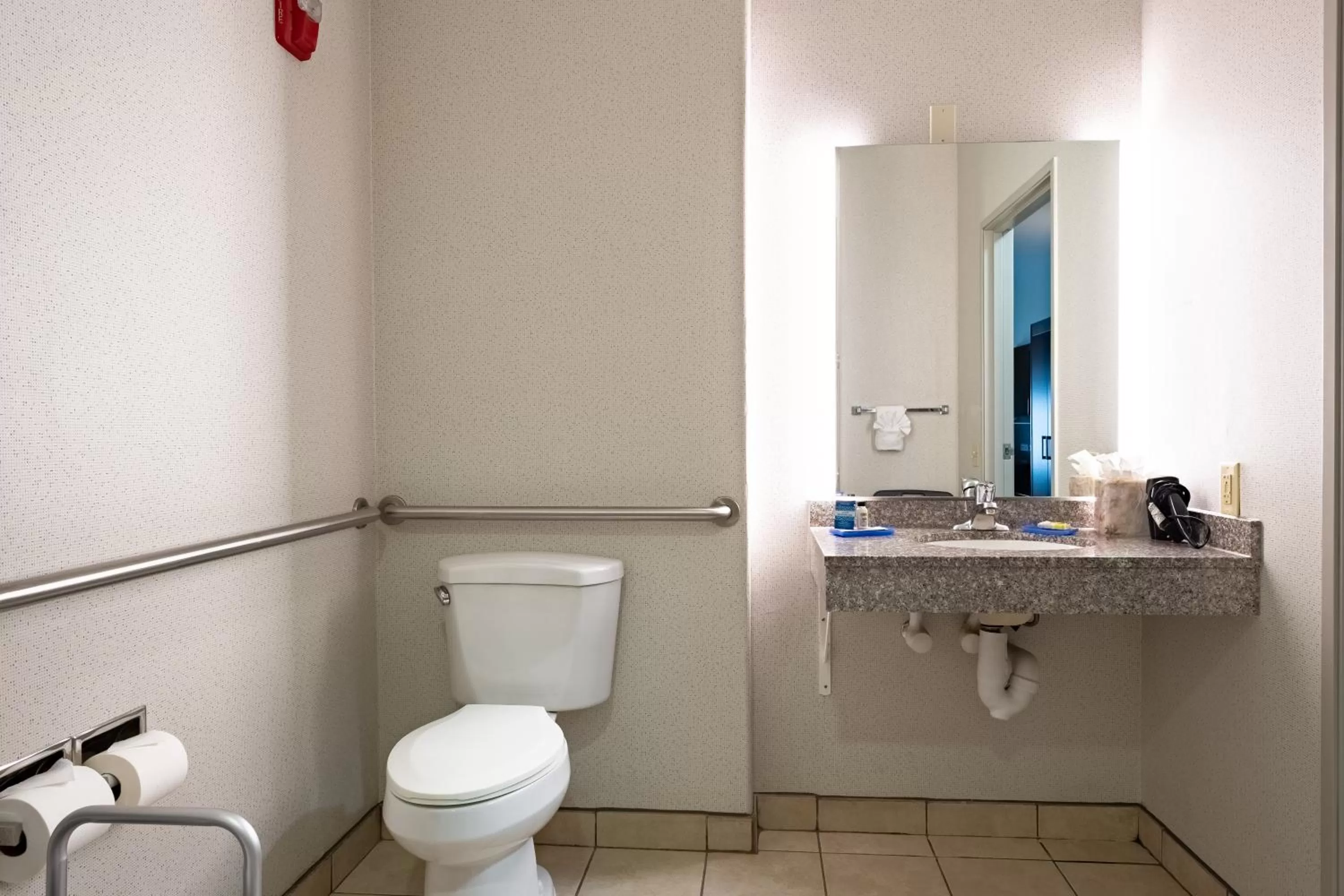 Holiday Inn Express Hotel & Suites Evanston by IHG