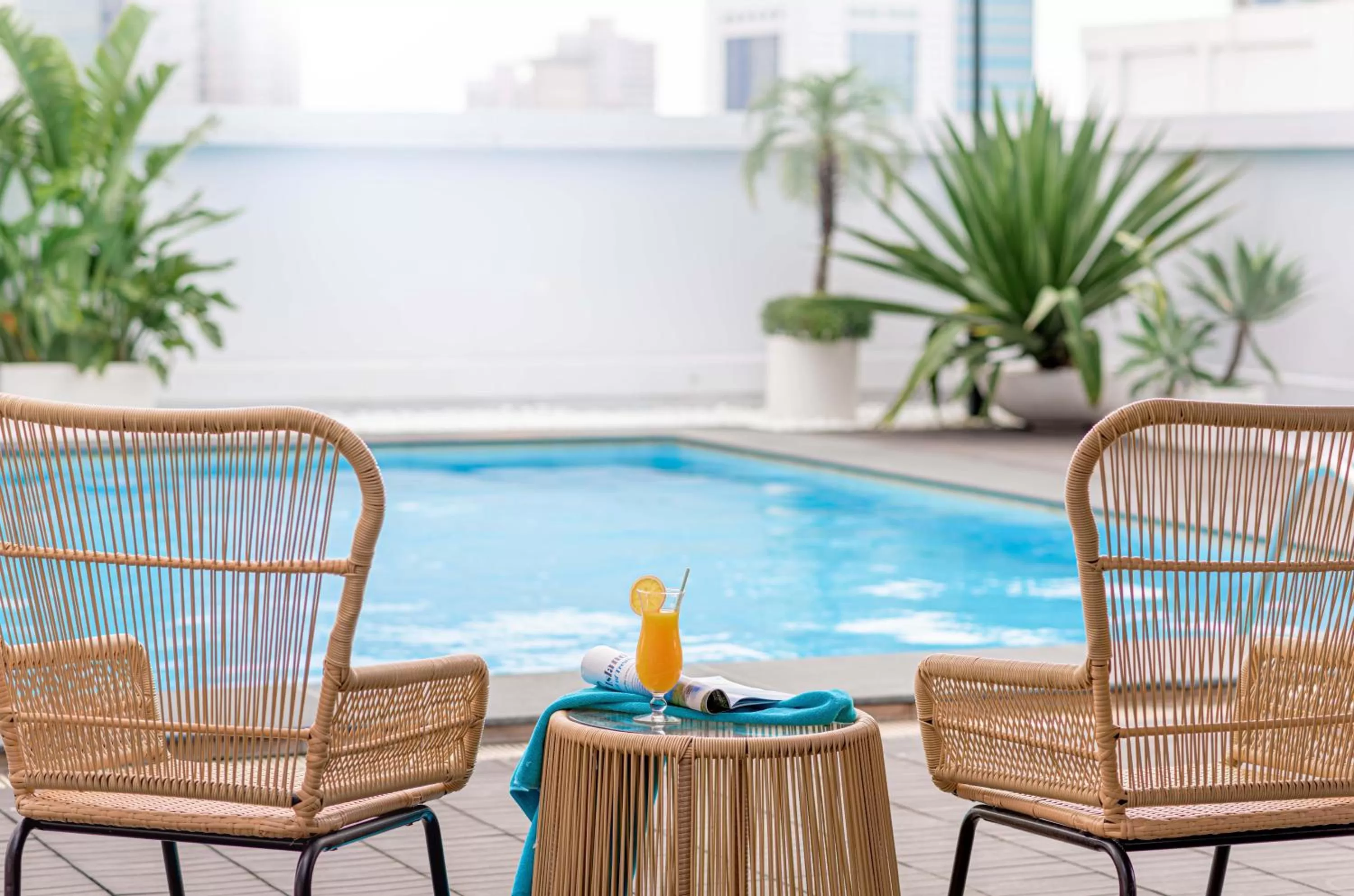 Swimming pool in The Howard Plaza Hotel Kaohsiung