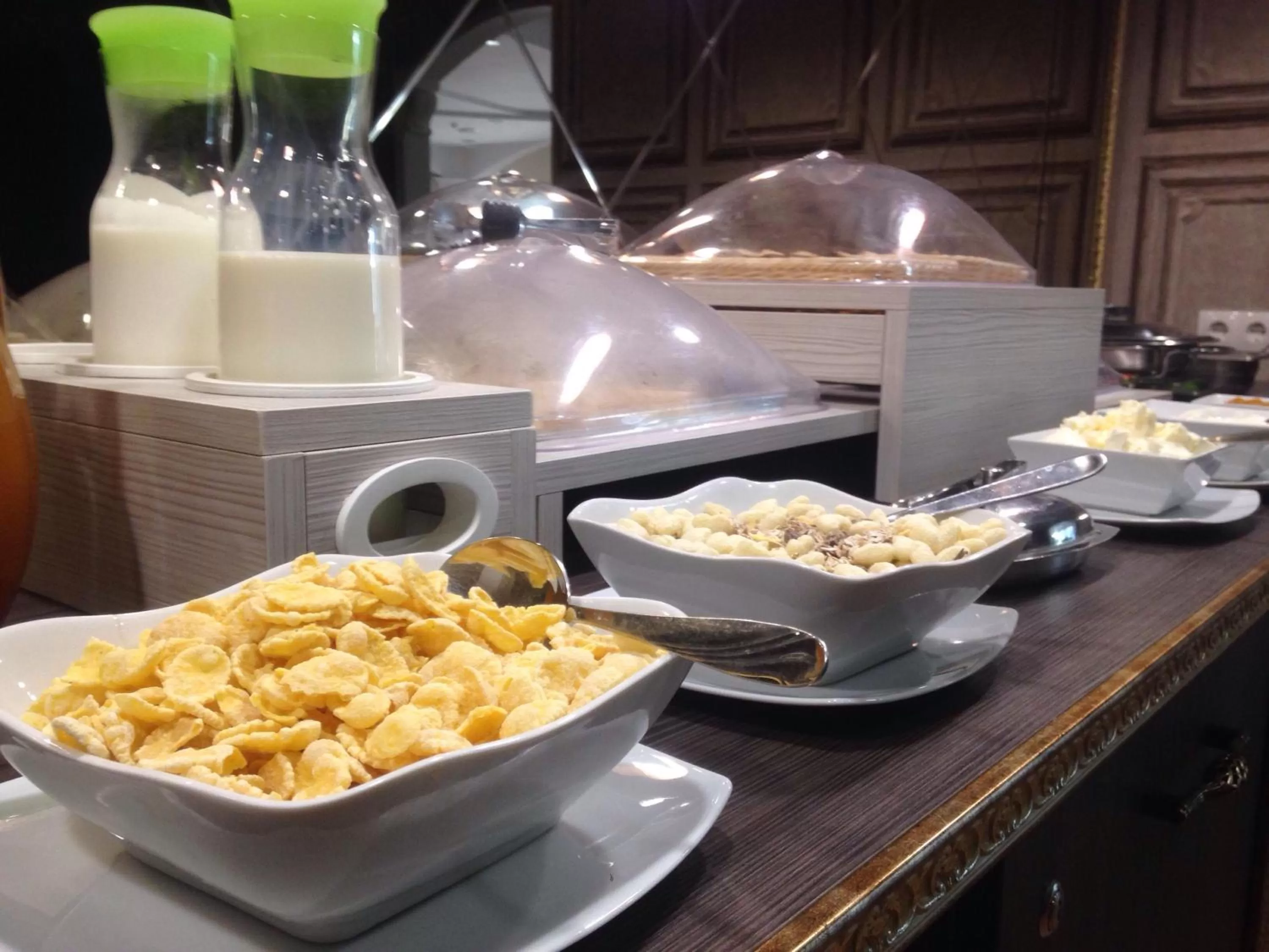 Buffet breakfast in Hotel Villa Natali