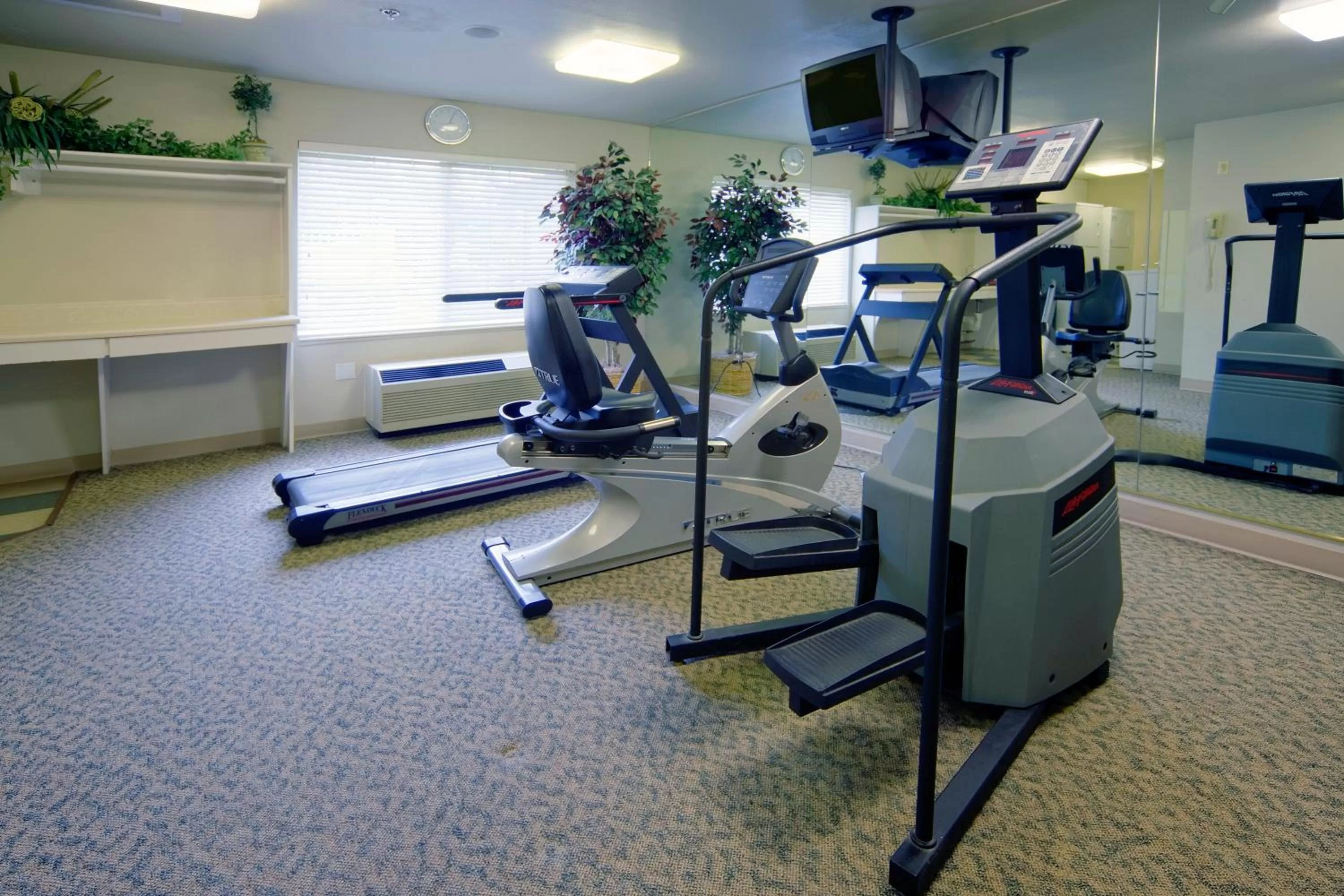 Fitness centre/facilities in Extended Stay America Suites - Washington, DC - Chantilly - Airport