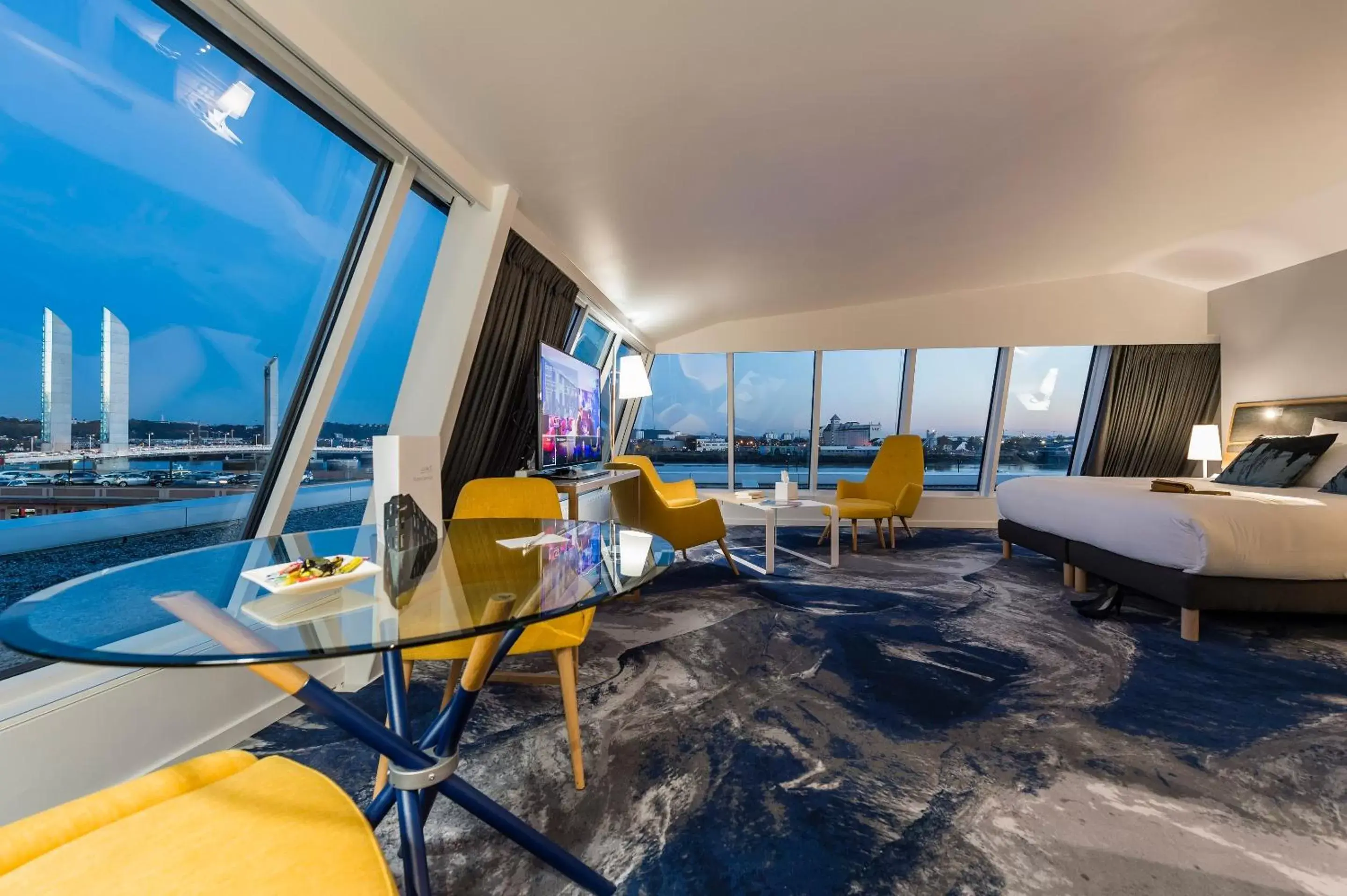 Suite Seeko'o Design with Terrace in Seeko'o Hotel Bordeaux Suite Seeko'o Design with Terrace in Seeko'o Hotel Bordeaux