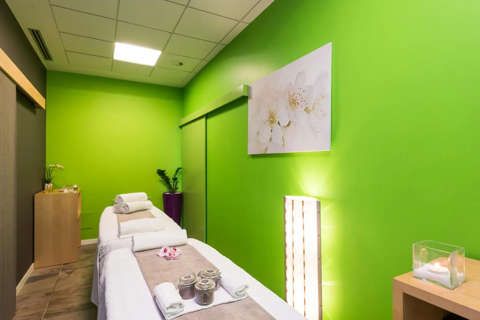 Massage in Hotel Viest