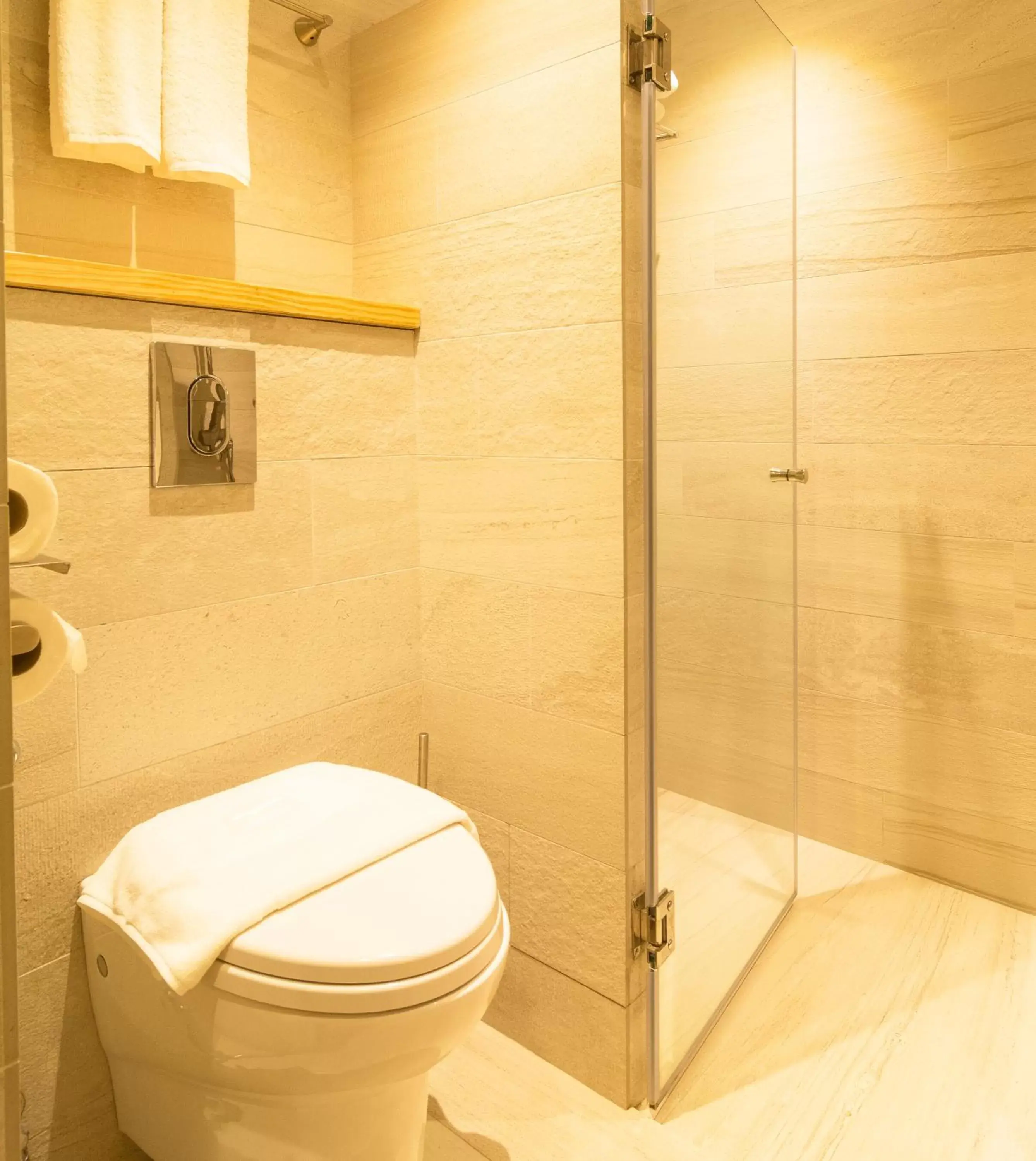 Standard Triple Room in Cuna Hotel Standard Triple Room in Cuna Hotel