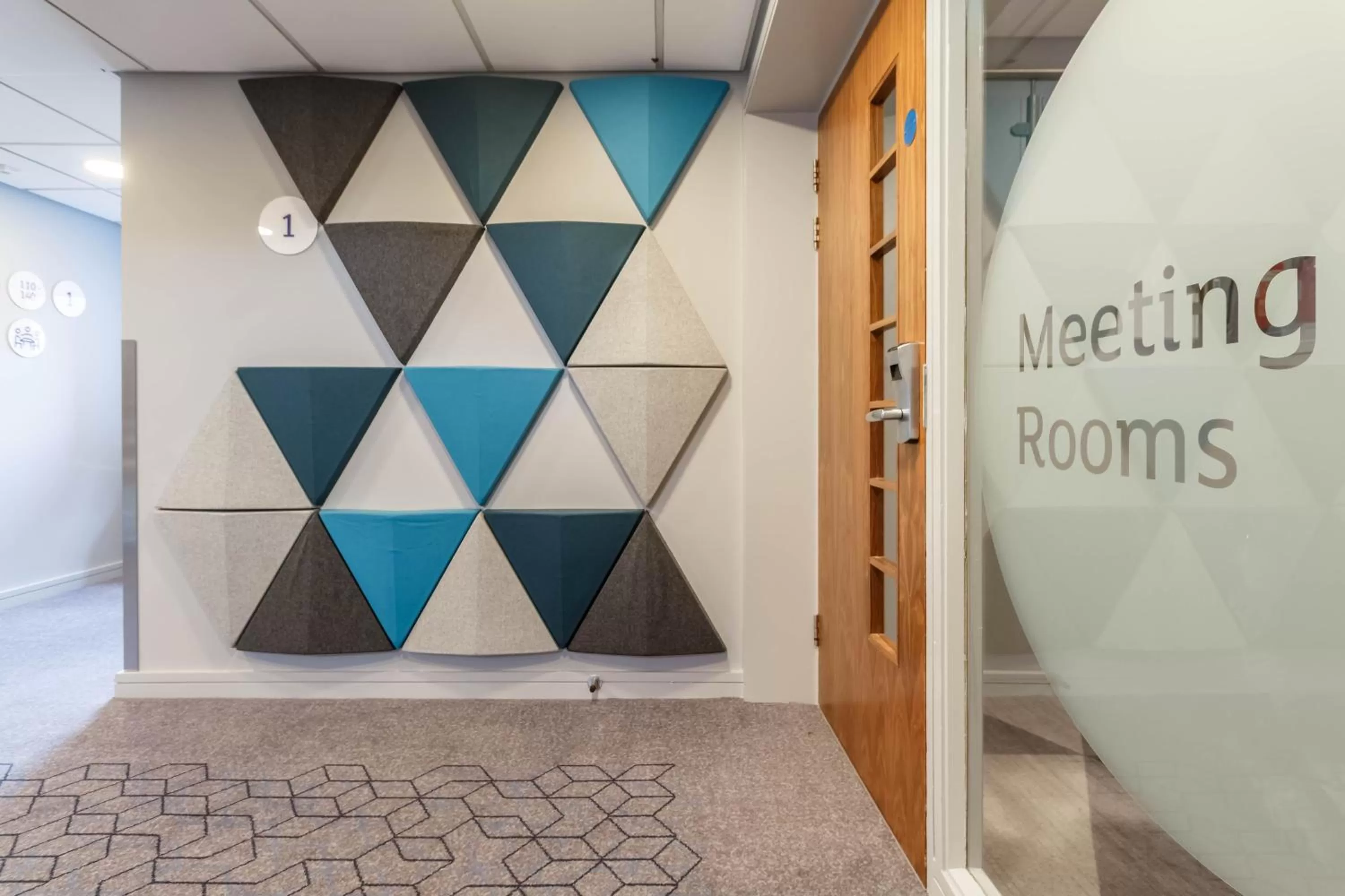 Meeting/conference room in Holiday Inn Express Walsall M6, J10 by IHG