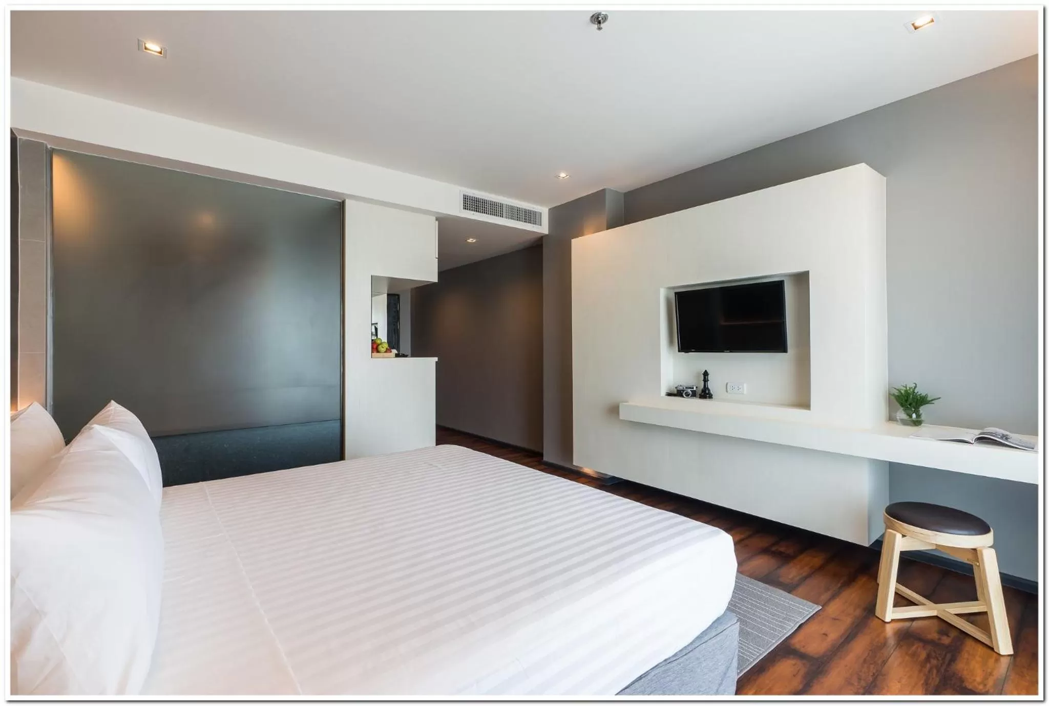 Bedroom, Room Photo in Sea Me Spring Tree Hotel