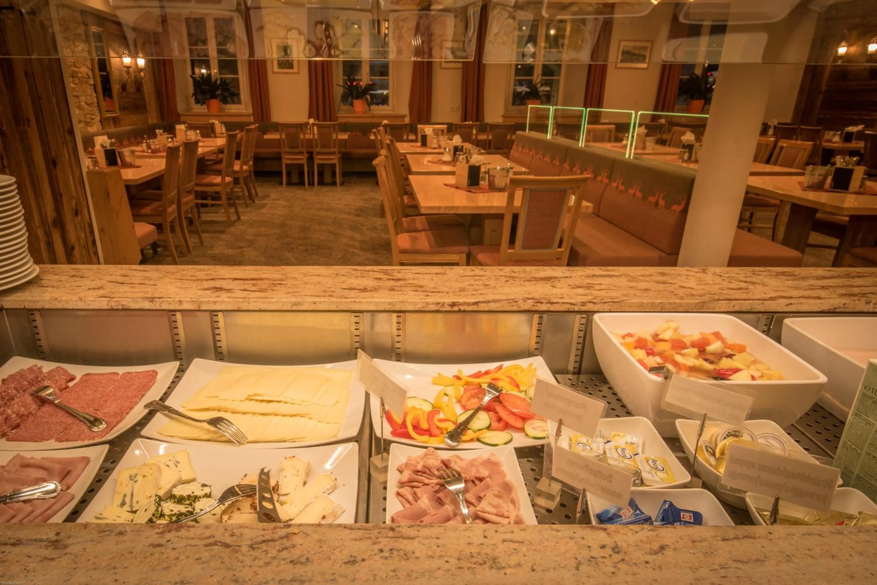 Restaurant/places to eat in Dollinger