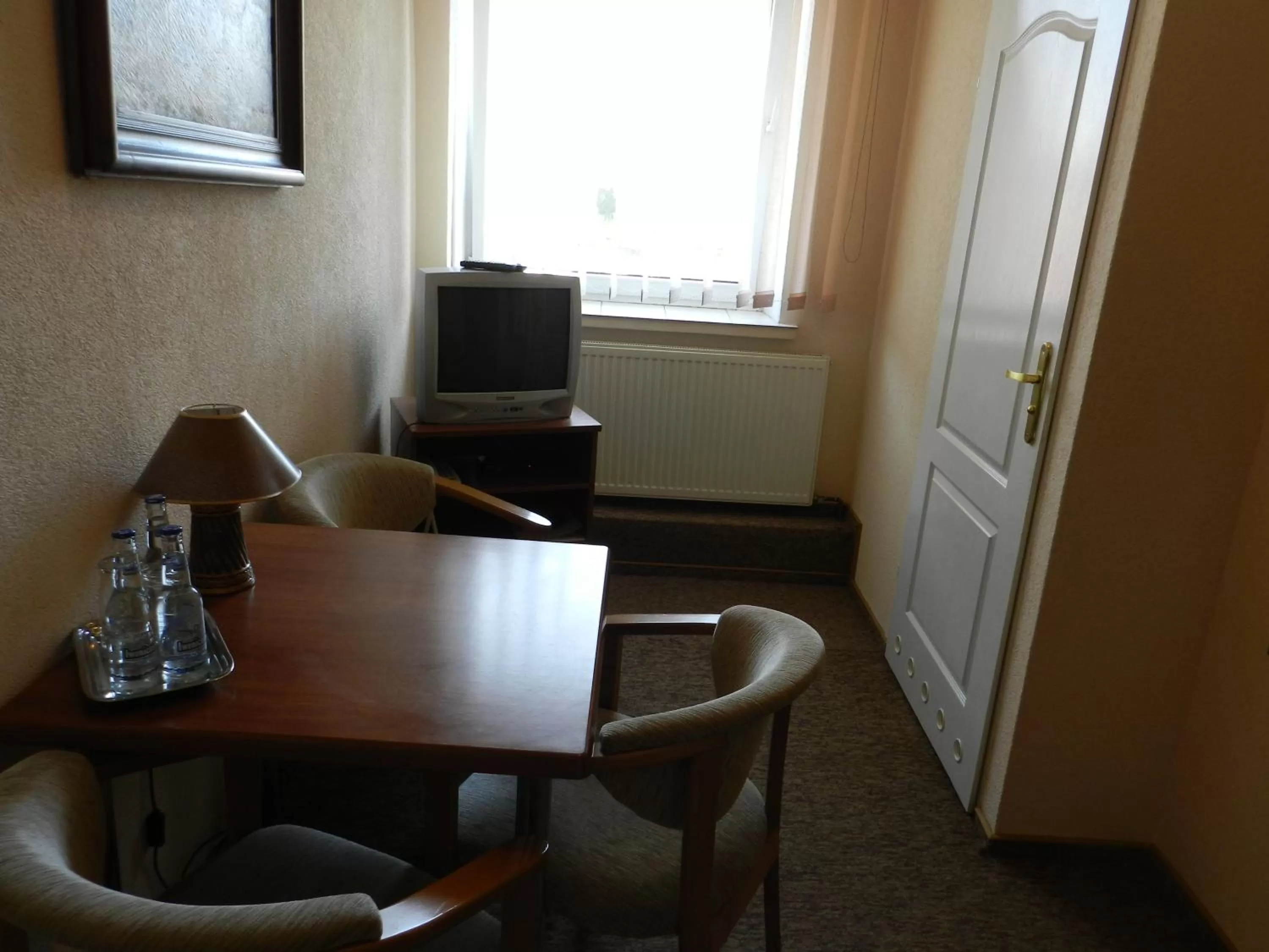 TV/Entertainment Center in Hotel Restauracja Twist