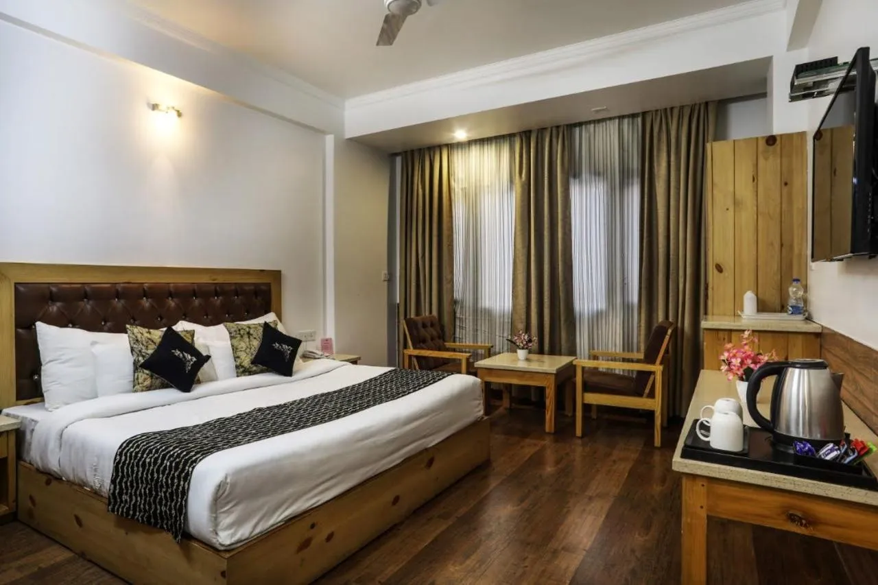 Bed in The Mountain Quail