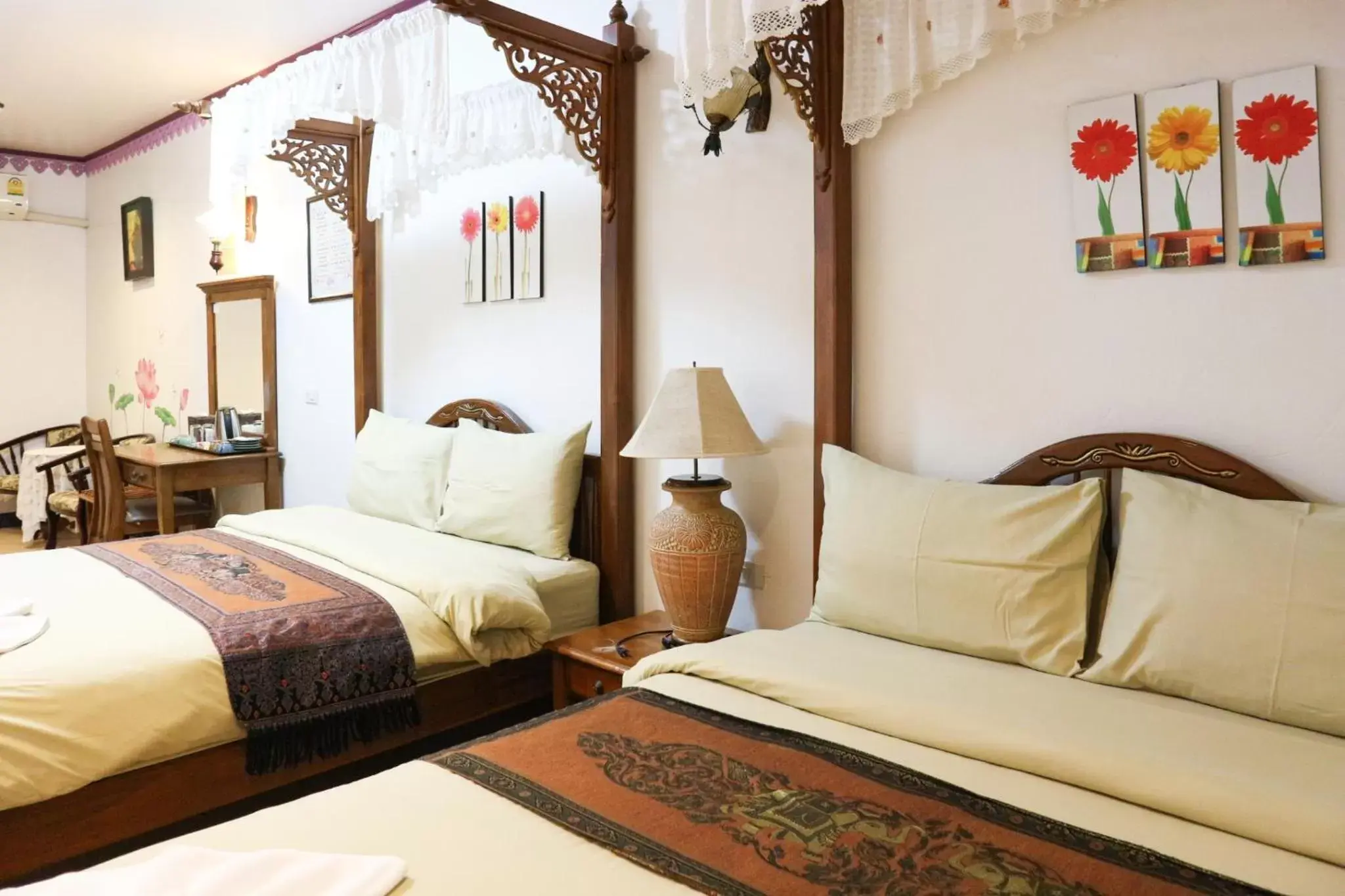 Family Room (No Window) in Ban Ao Thong Family Room (No Window) in Ban Ao Thong