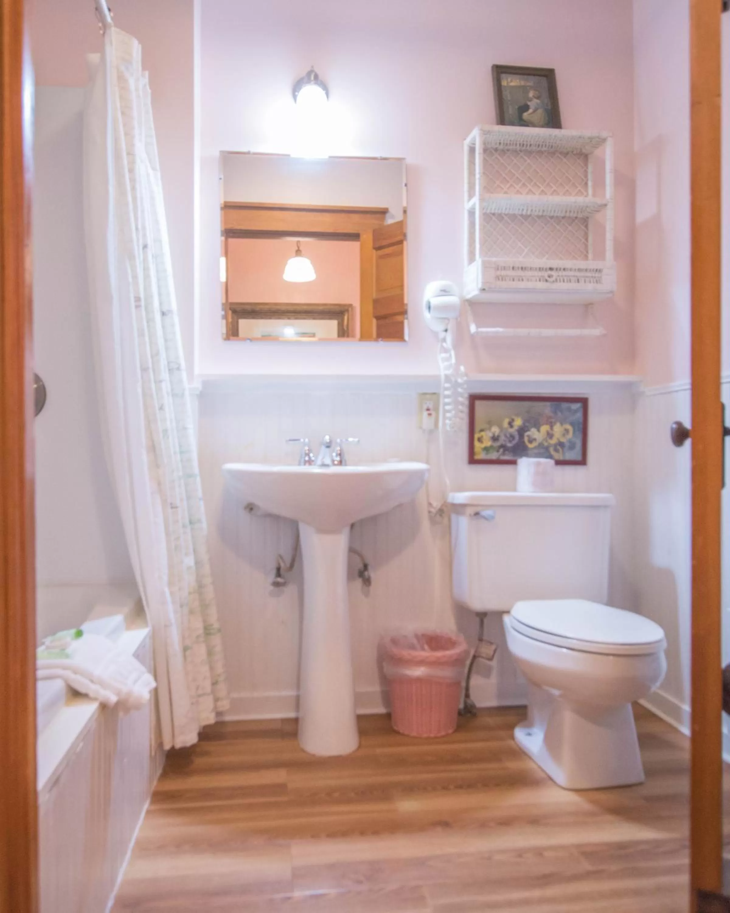 Toilet in Terrace Inn and 1911 Restaurant