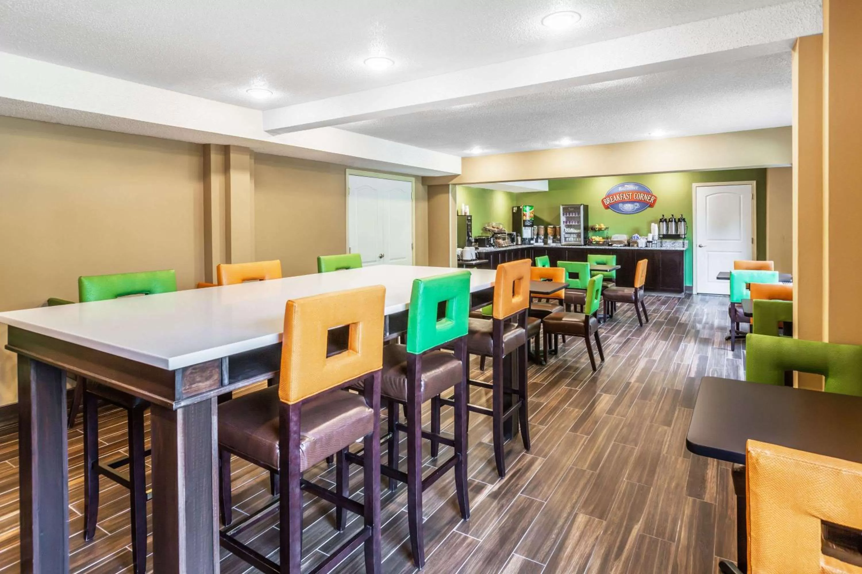 Restaurant/places to eat in Baymont by Wyndham Newark at University of Delaware