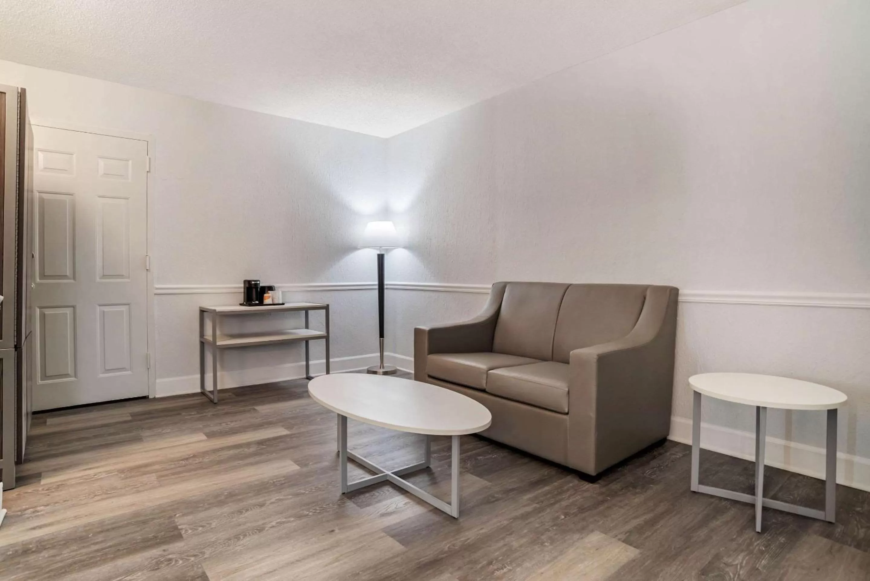 Photo of the whole room in Baymont by Wyndham Montgomery AL