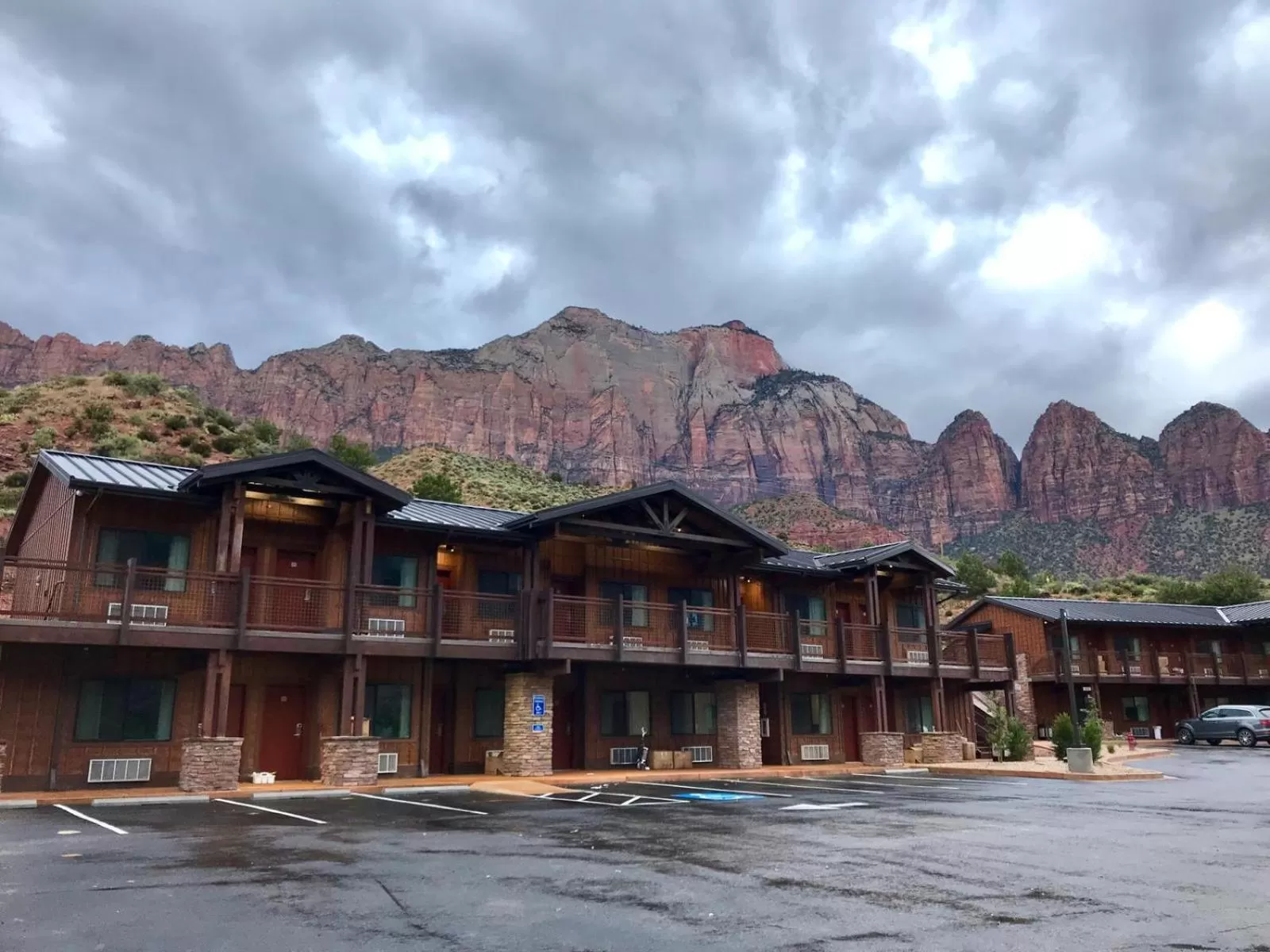 Property building in Zion Canyon Lodge