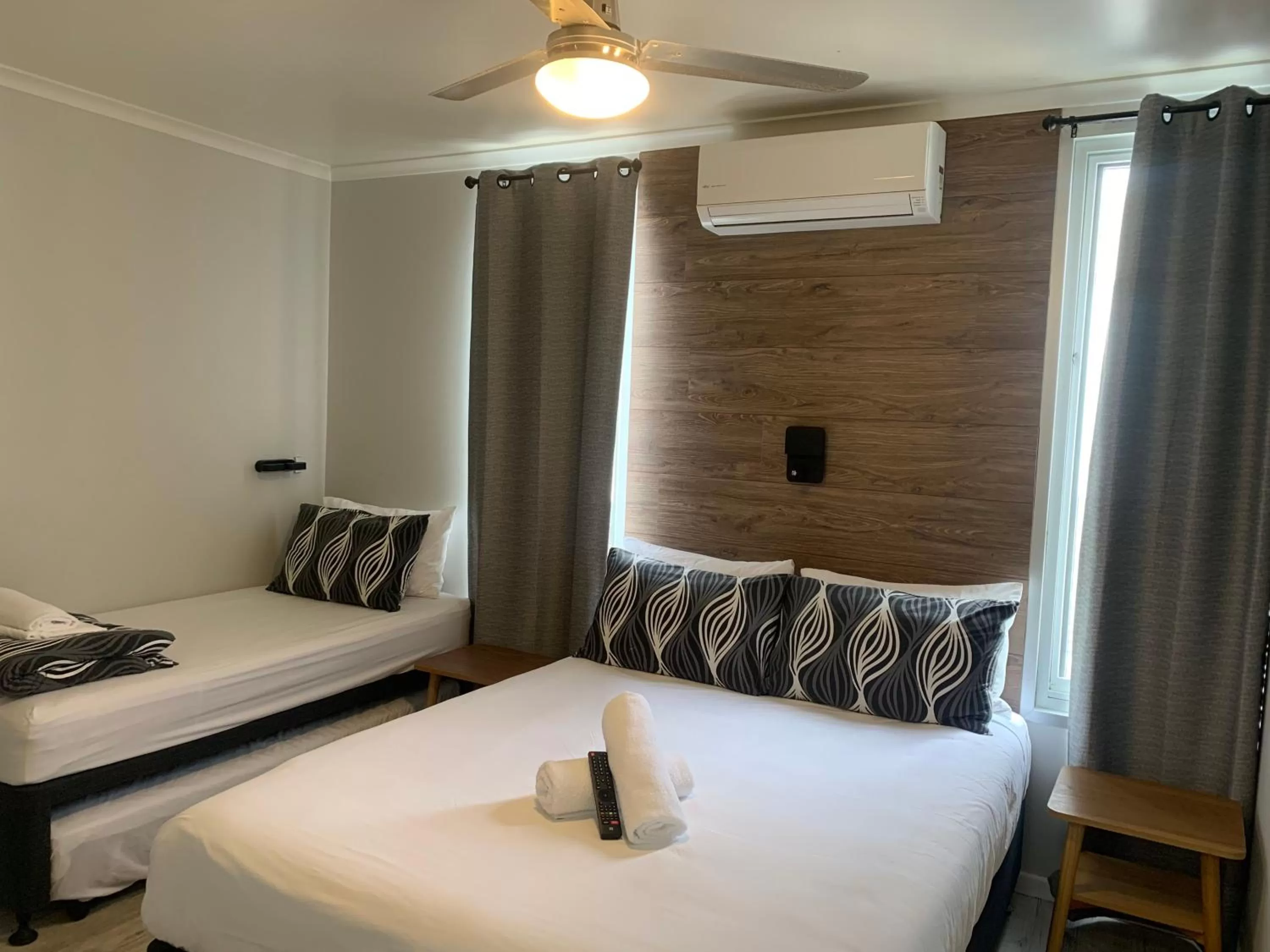 Bed in Yamba Central