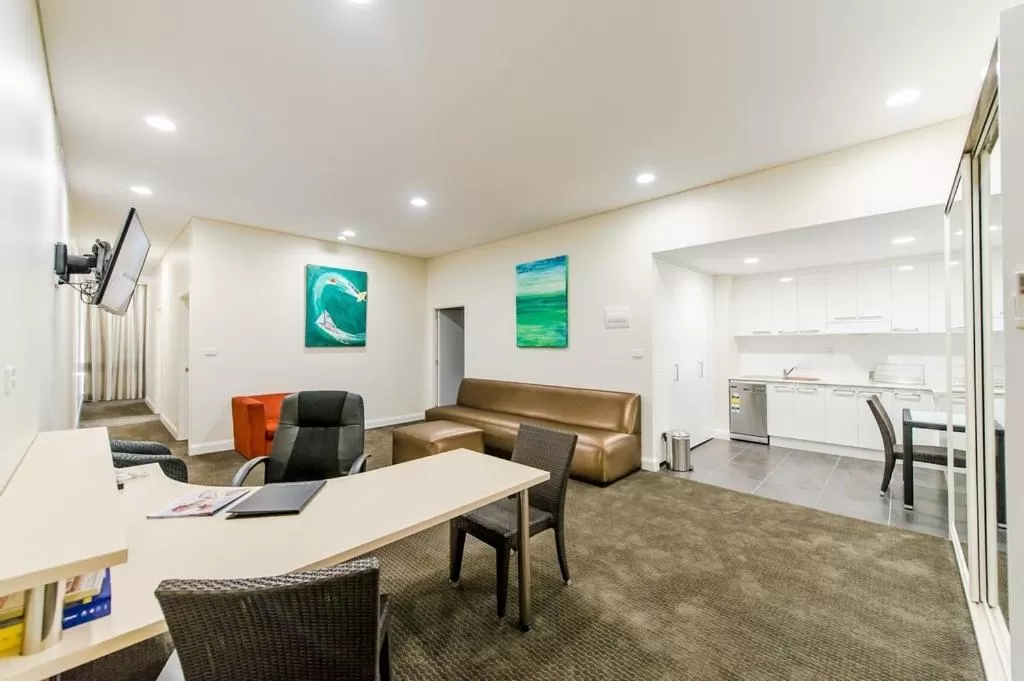 Photo of the whole room in Belconnen Way Hotel & Serviced Apartments