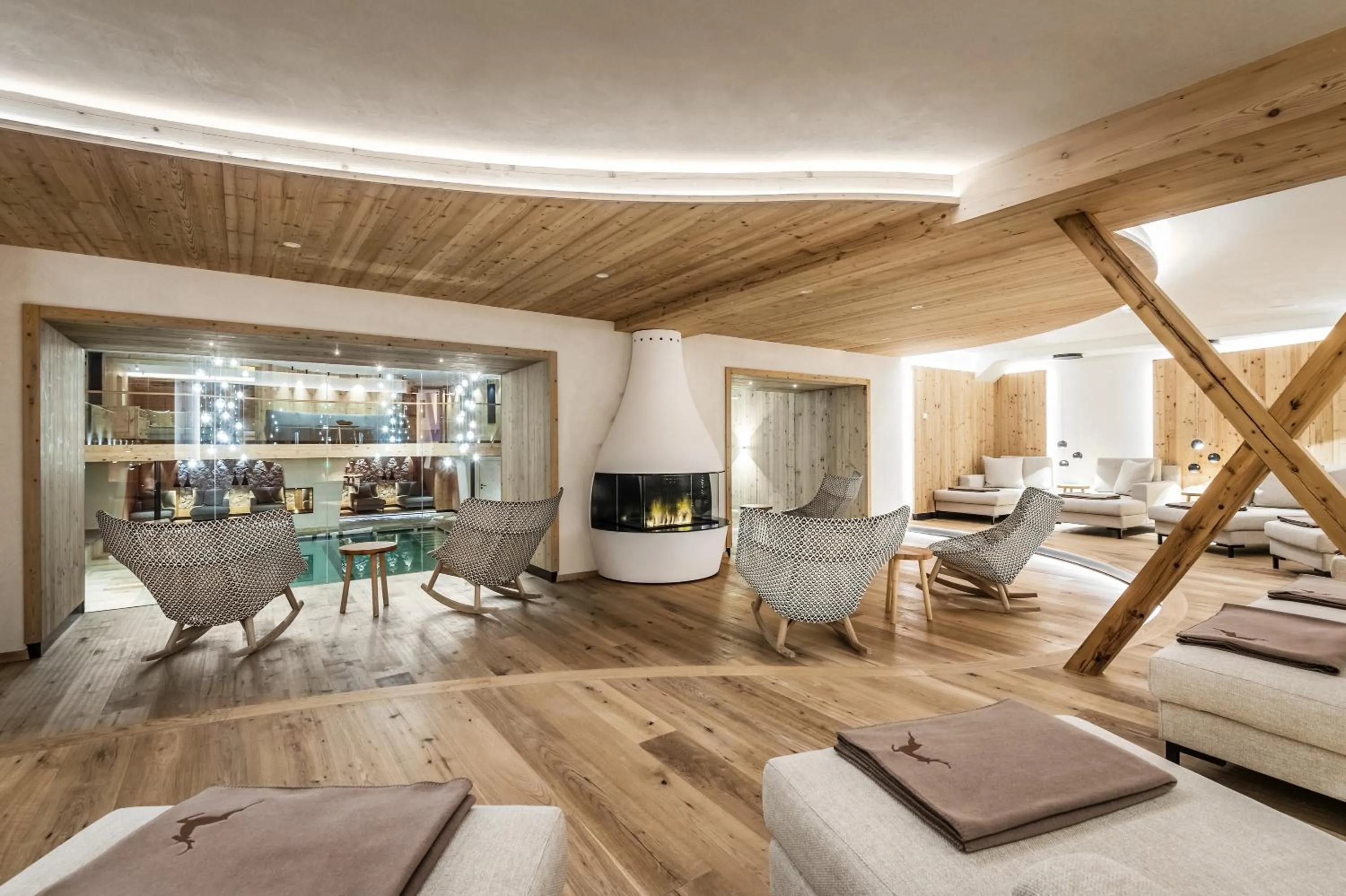 Restaurant/places to eat, Bed in Kolfuschgerhof Mountain Resort