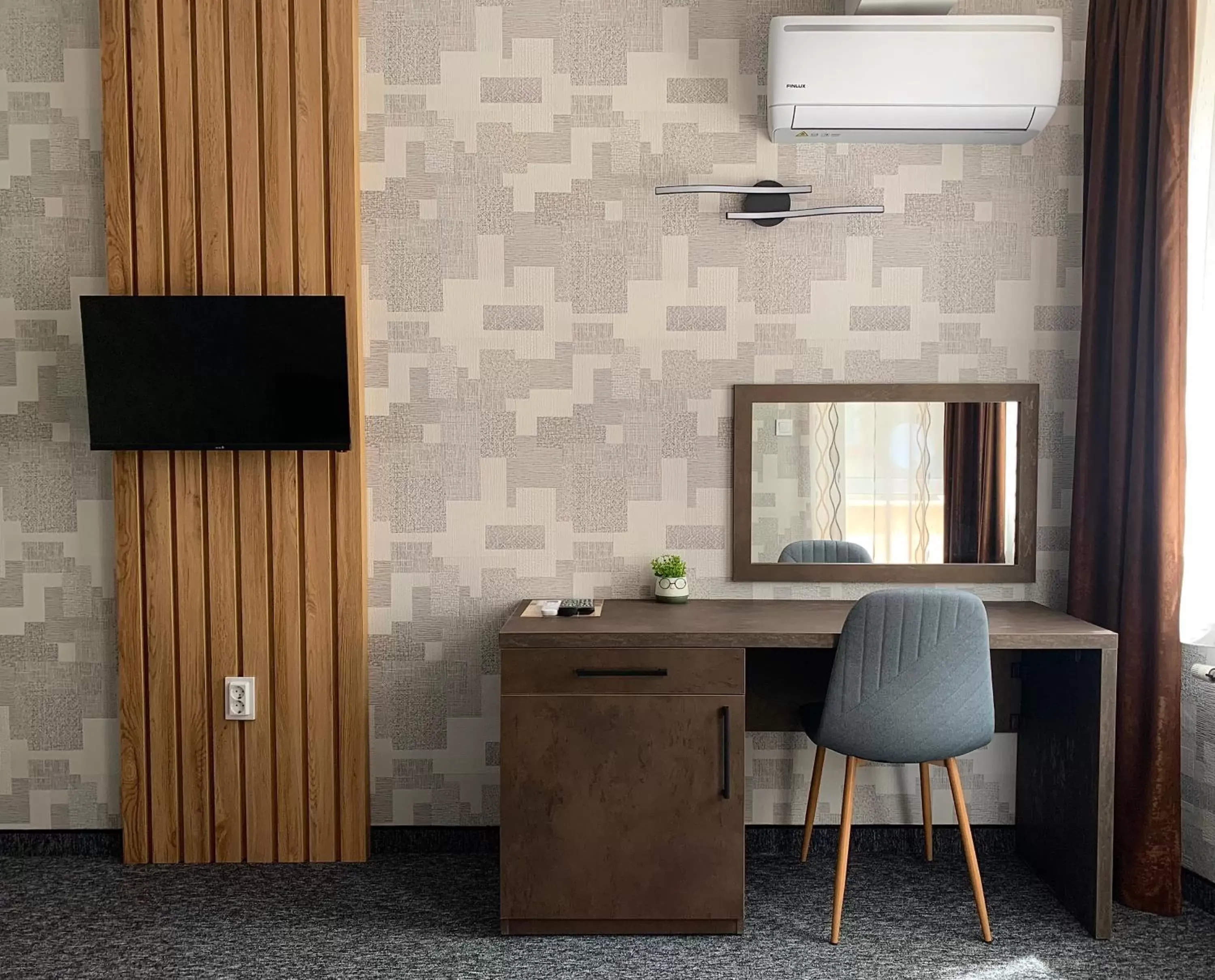 Deluxe Double or Twin Room with Balcony in Hotel Trayana Deluxe Double or Twin Room with Balcony in Hotel Trayana