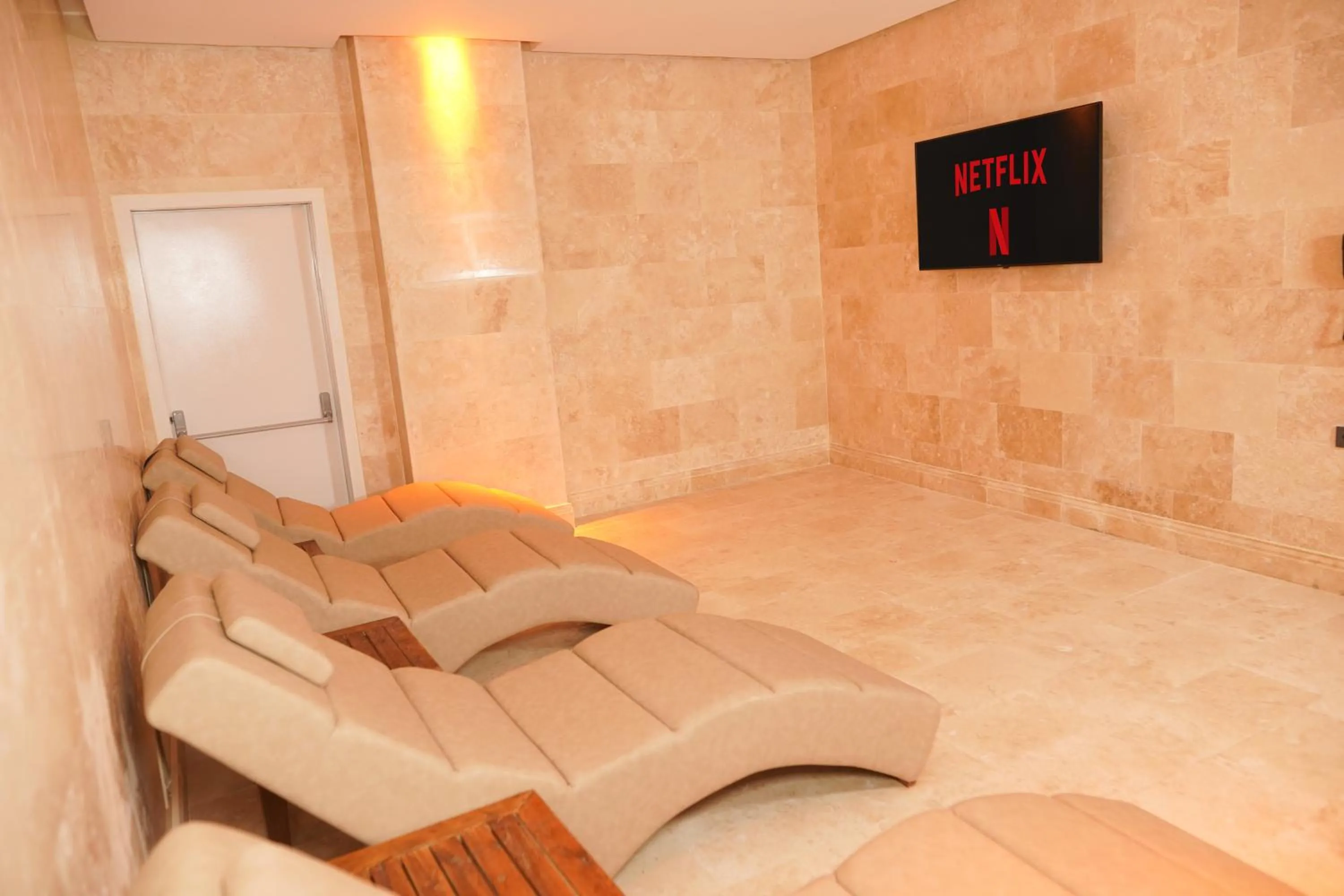 Seating area in Emirtimes Hotel&Spa - Tuzla